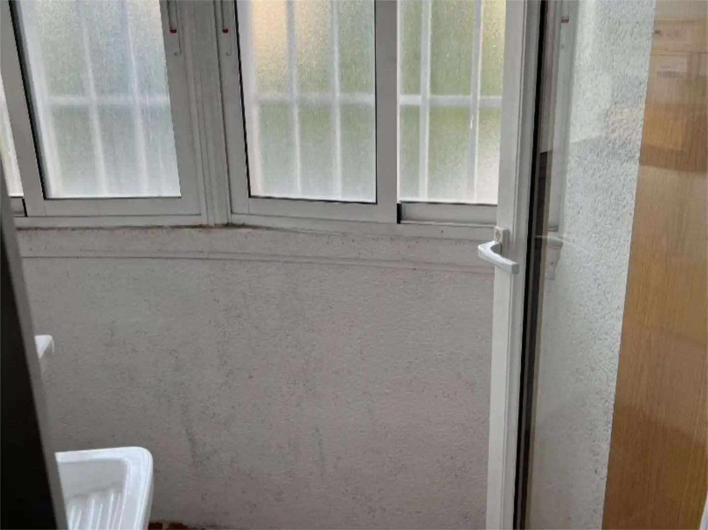 Piso en venta en Calle Albondón, 14, Rosaleda - Juventud Baño de Piso en venta en Granada Capital con Aire acondicionado, Piscina y Balcón