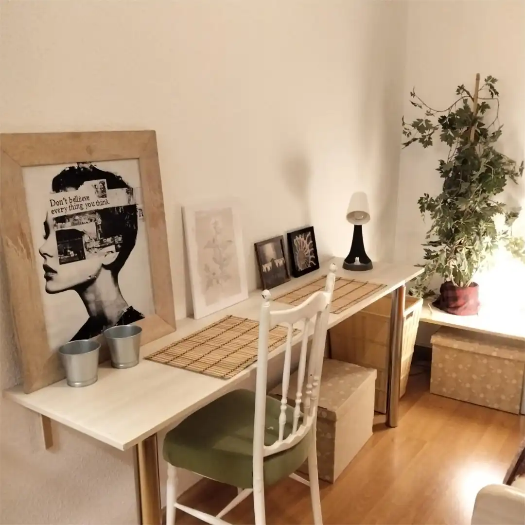 Room in Calle Osa Mayor, 8, Centro Living room of Flat for share in Valdemoro with Parquet flooring and Furnished