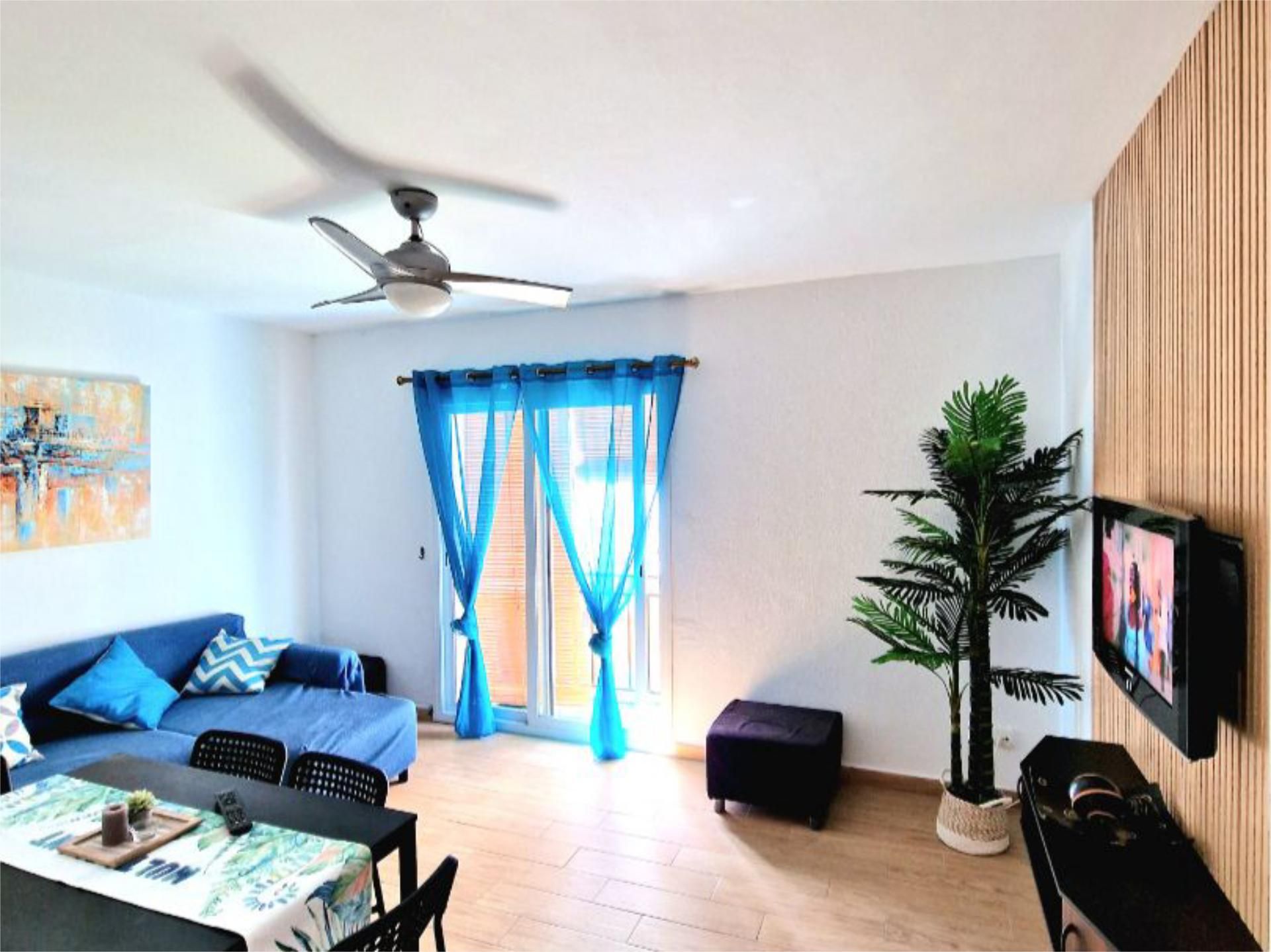 Living room of Flat to rent in El Puerto de Santa María  with Terrace and Furnished