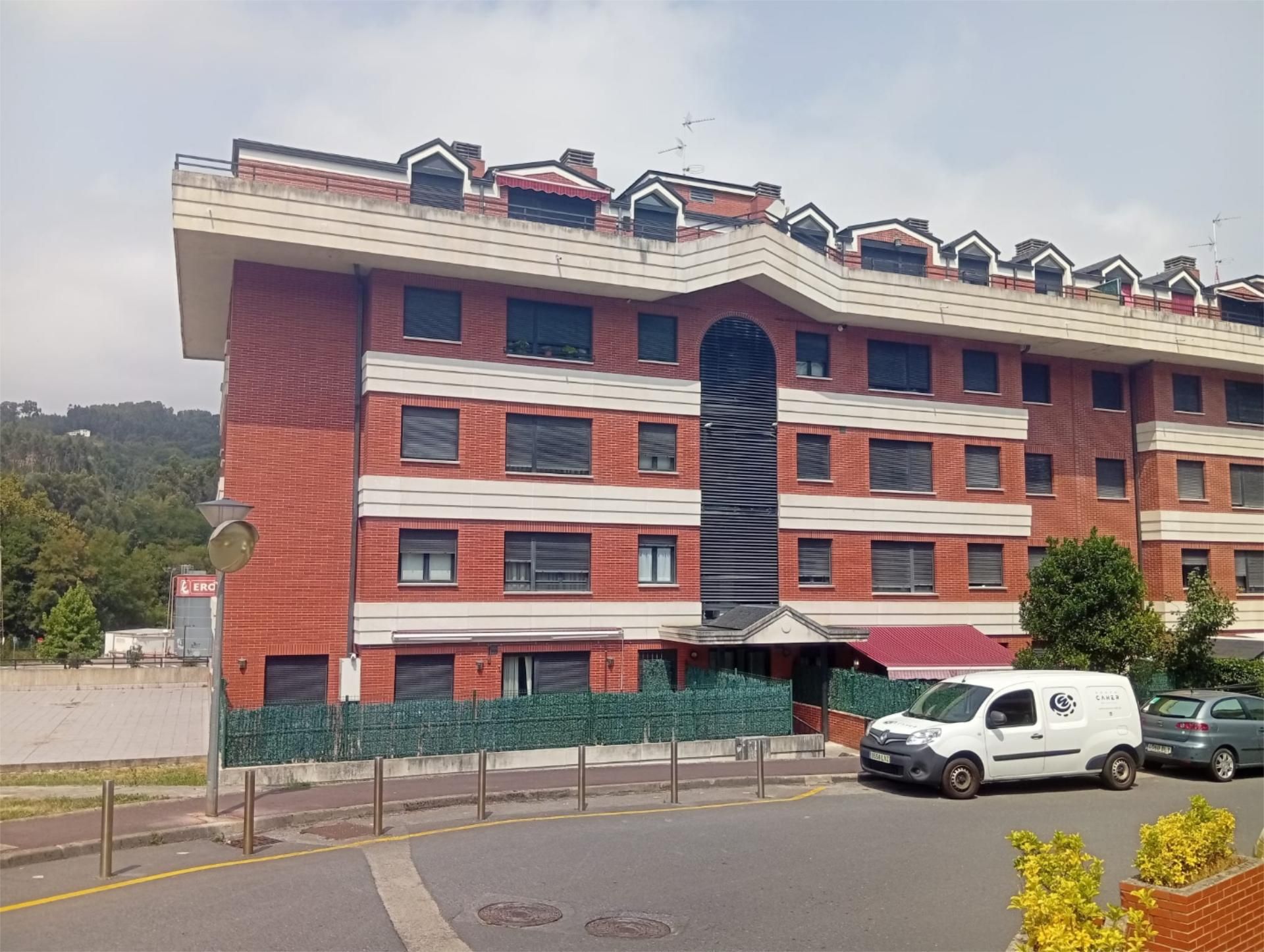 Exterior view of Flat for sale in Castro-Urdiales  with Swimming Pool