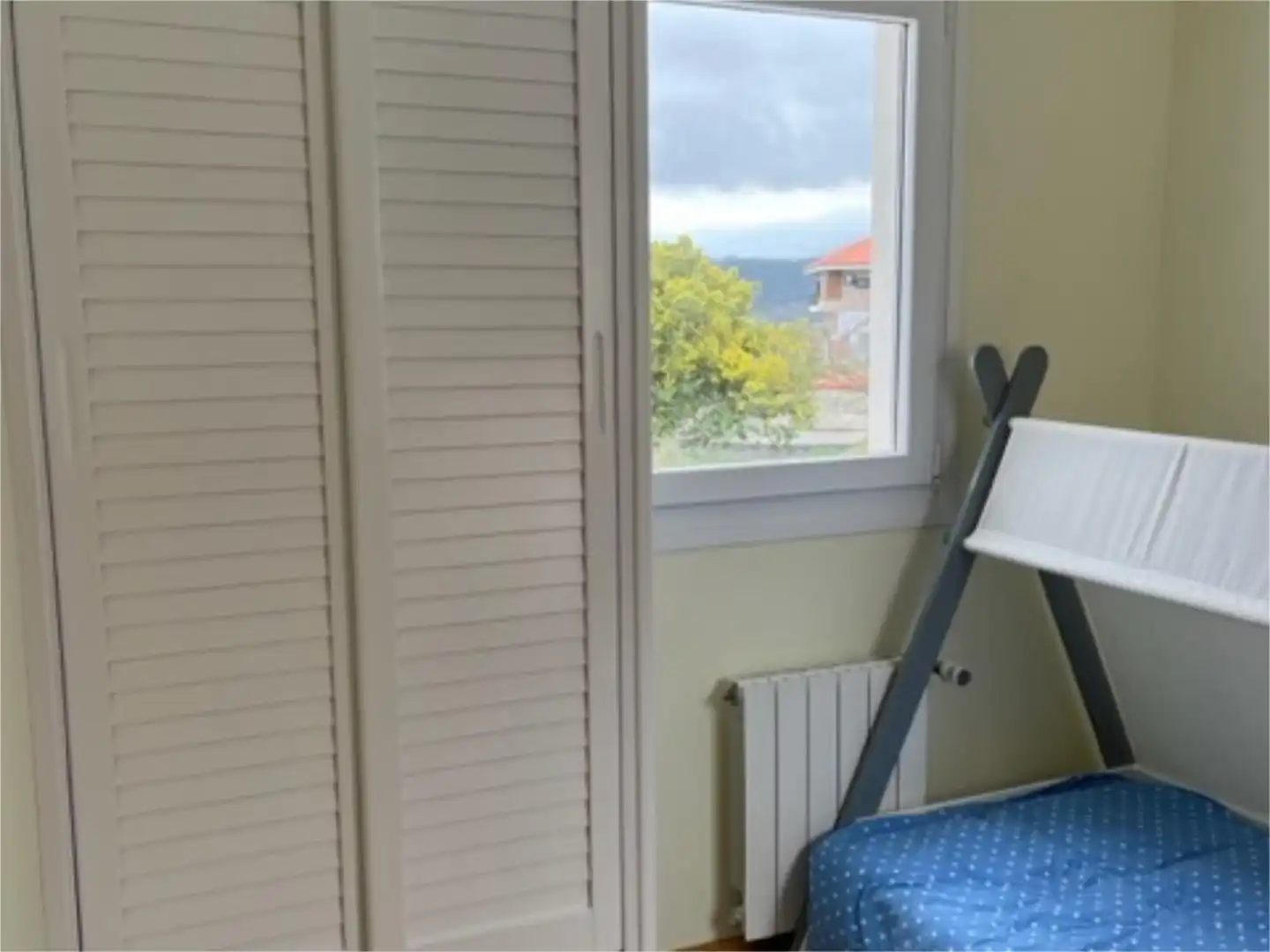 Wohnung zum Verkauf in Camino Alto de Santiago, 8, San Vicente de la Barquera Schlafzimmer von Wohnung zum Verkauf in San Vicente de la Barquera mit Heizung, Privatgarten und Terrasse