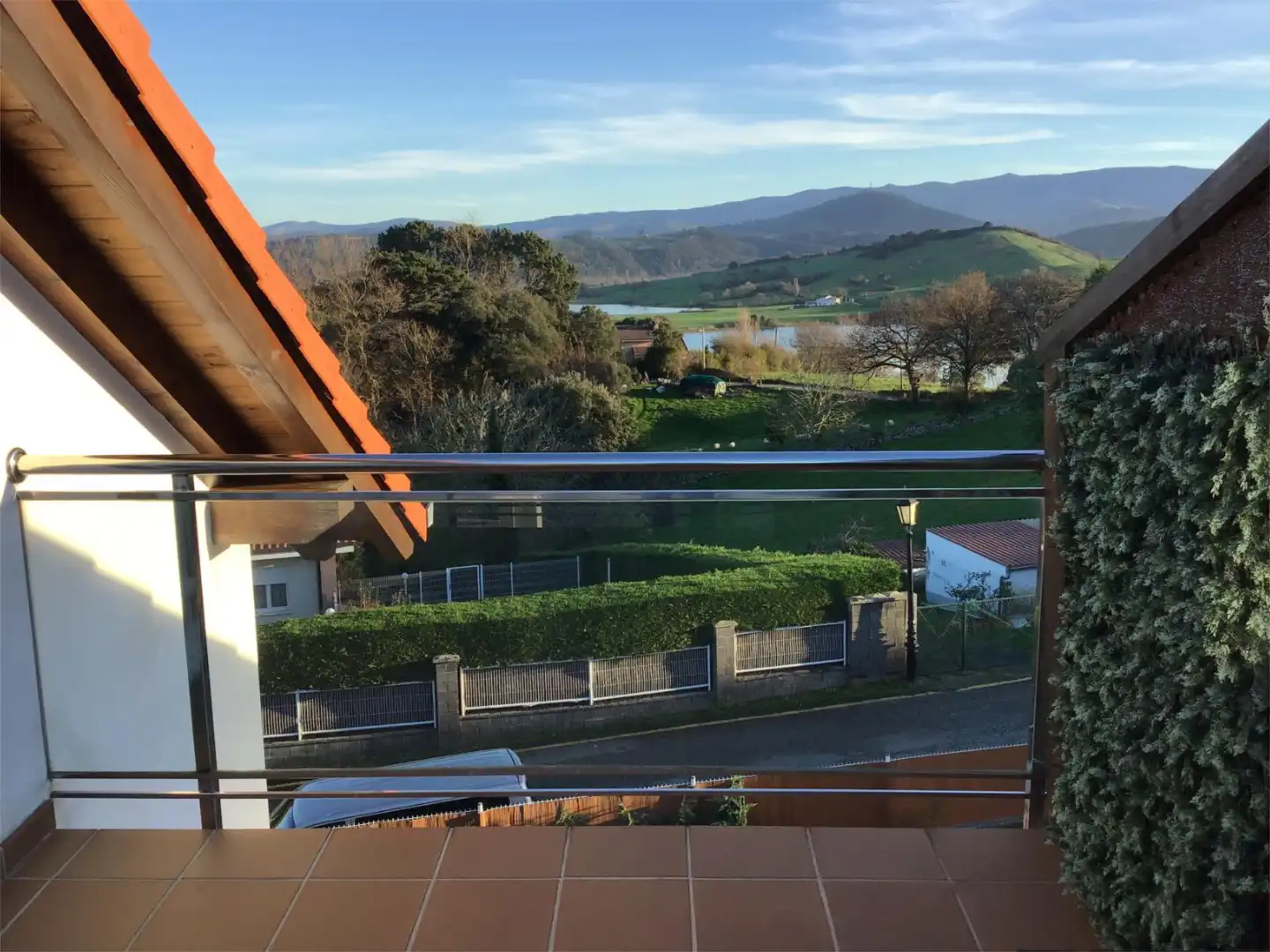 Wohnung zum Verkauf in Camino Alto de Santiago, 8, San Vicente de la Barquera Außenansicht von Wohnung zum Verkauf in San Vicente de la Barquera mit Heizung, Privatgarten und Terrasse
