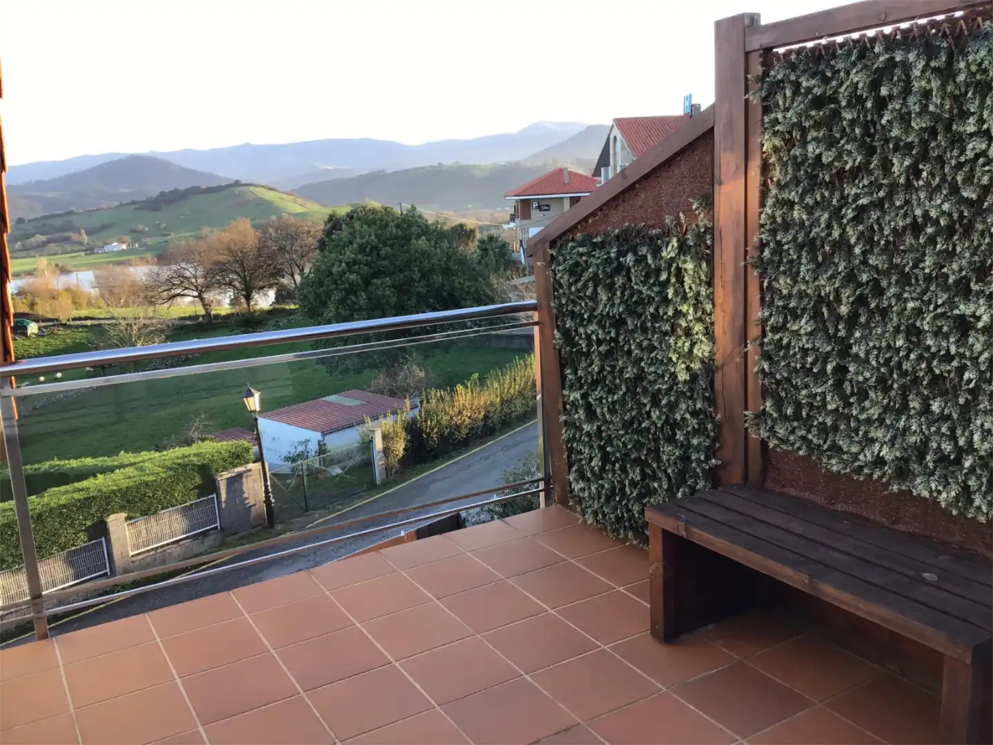 Wohnung zum Verkauf in Camino Alto de Santiago, 8, San Vicente de la Barquera Terrasse von Wohnung zum Verkauf in San Vicente de la Barquera mit Heizung, Privatgarten und Terrasse