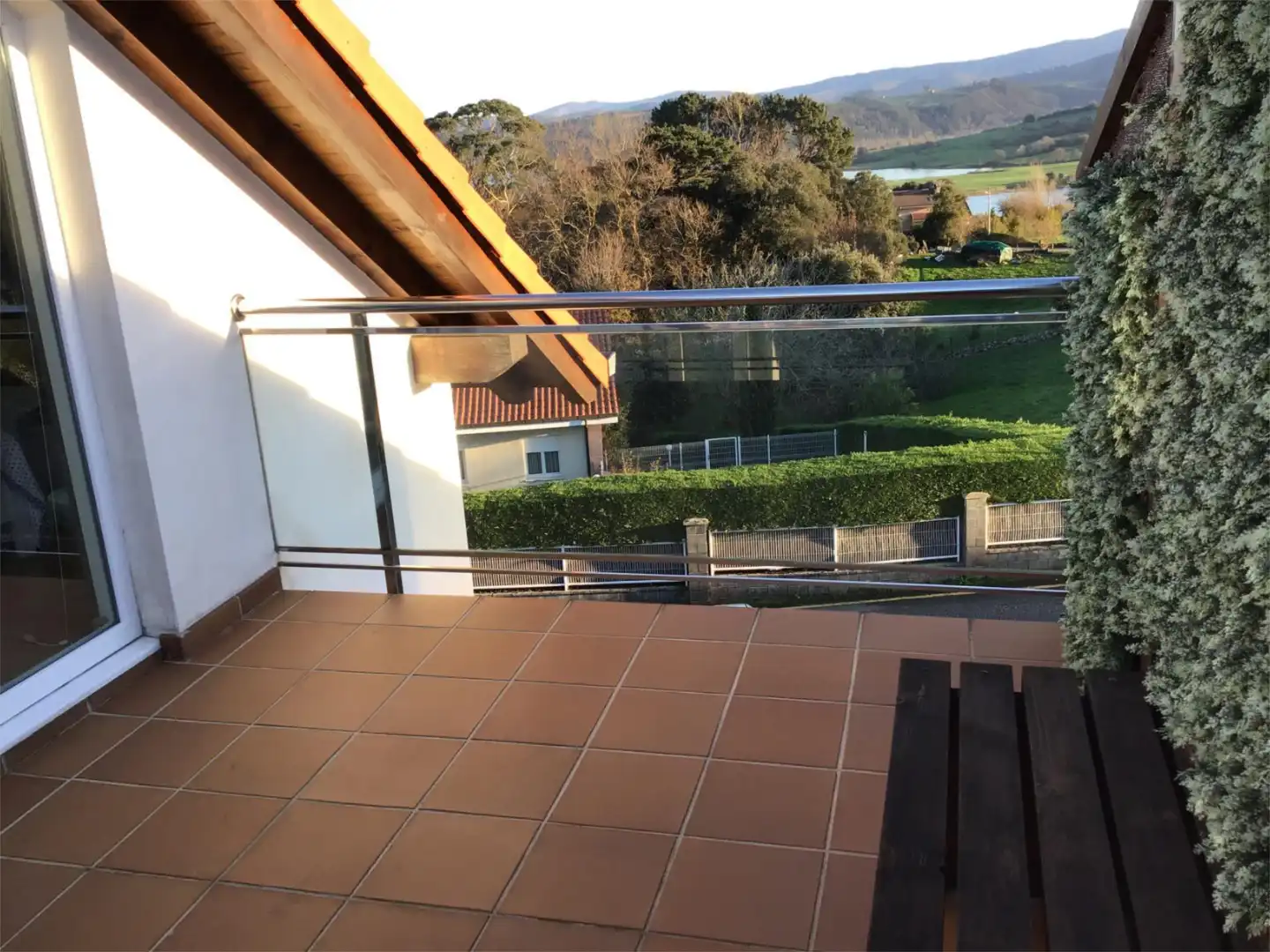 Wohnung zum Verkauf in Camino Alto de Santiago, 8, San Vicente de la Barquera Terrasse von Wohnung zum Verkauf in San Vicente de la Barquera mit Heizung, Privatgarten und Terrasse