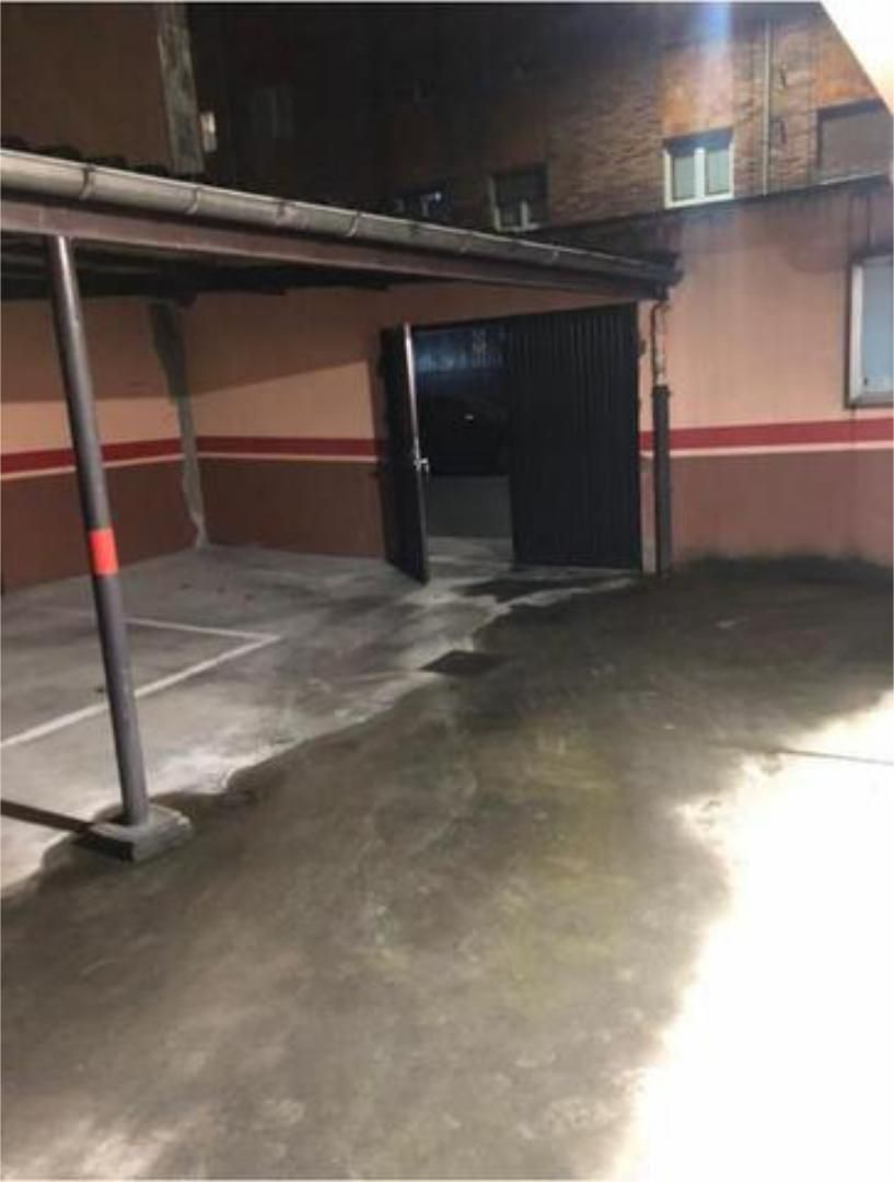 Parking de Garaje de alquiler en San Martín del Rey Aurelio