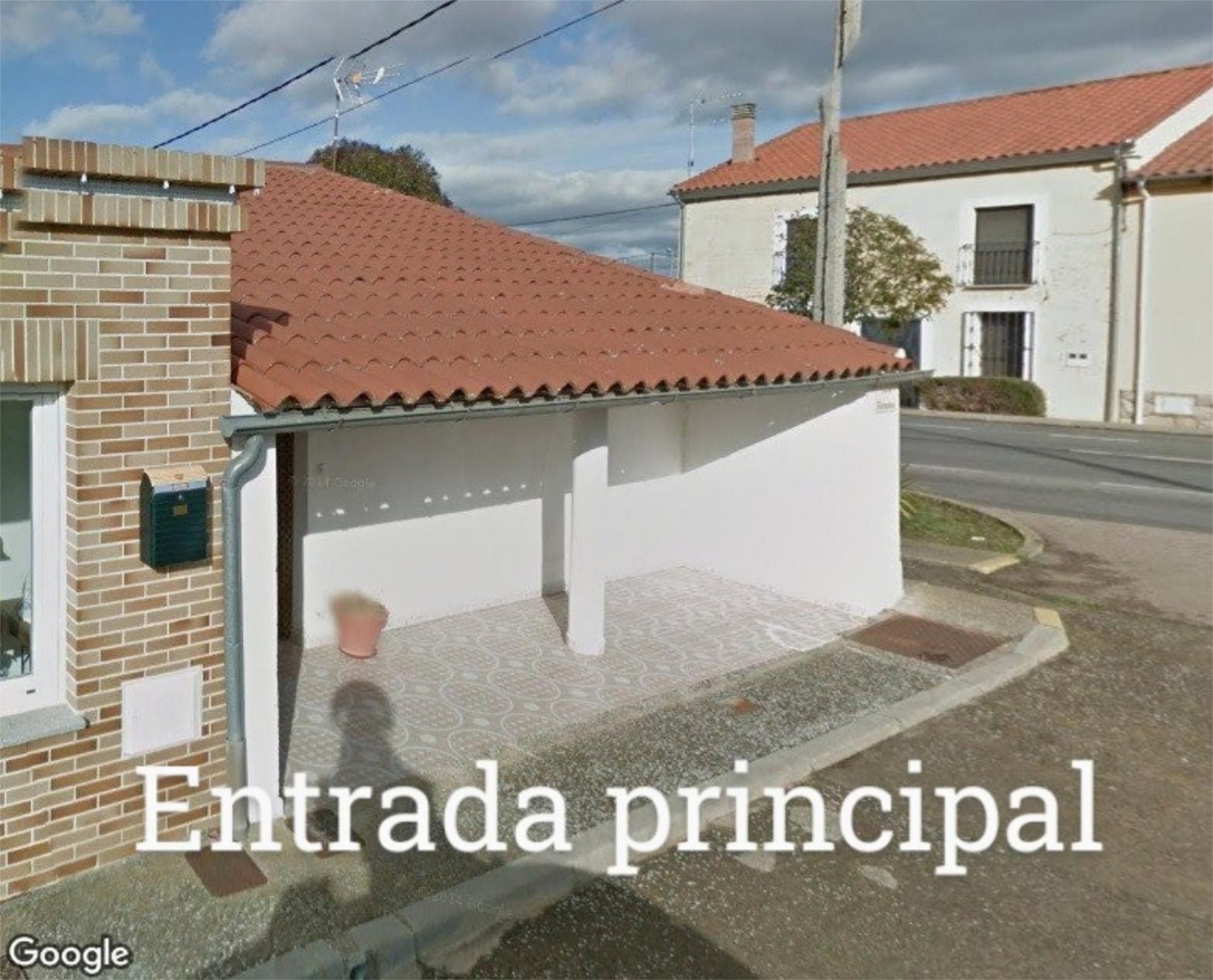 Exterior view of House or chalet for sale in Abusejo  with Private garden