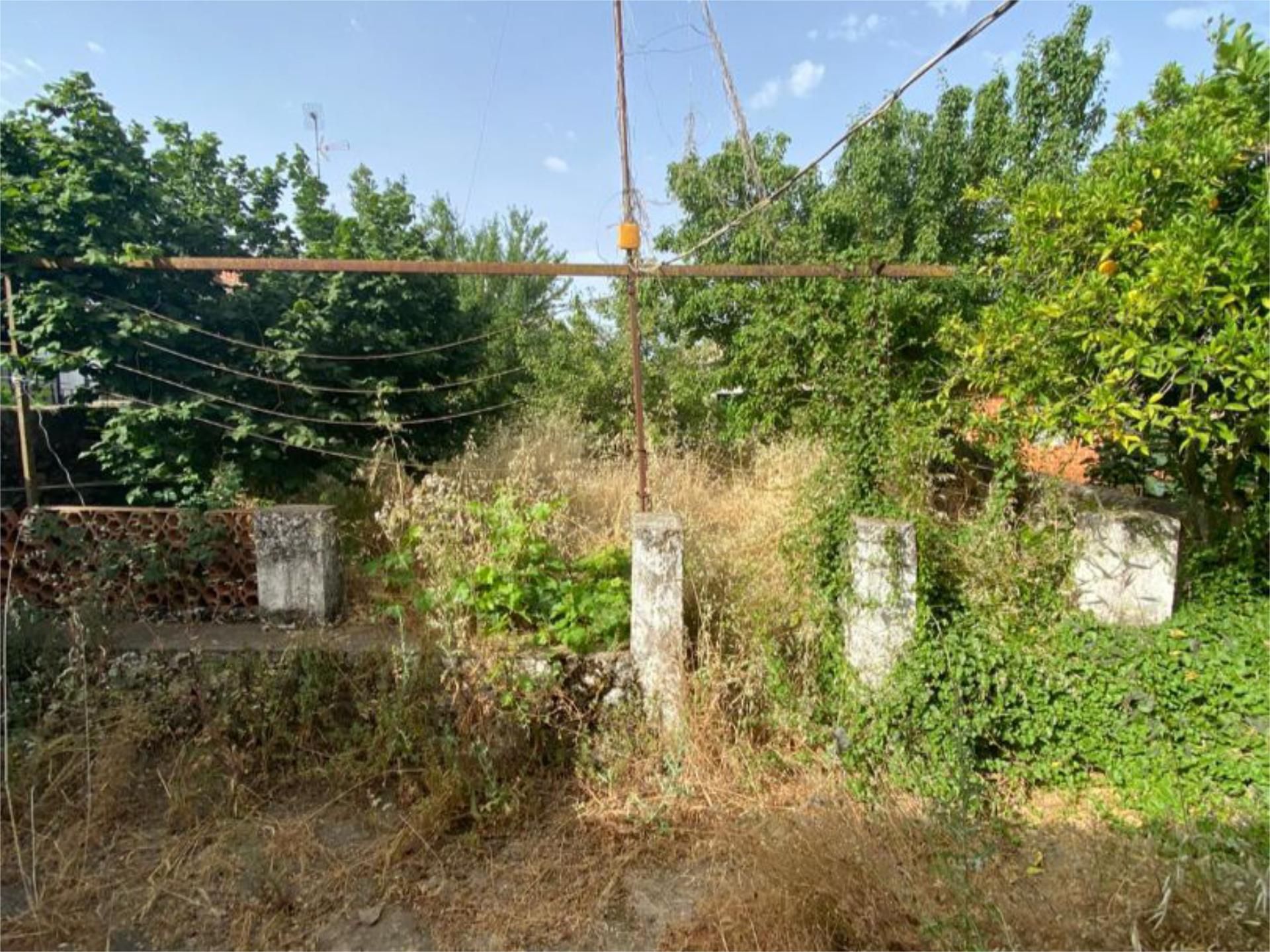 Casa adosada en venda en Bodonal de la Sierra amb Jardí privat i Moblat