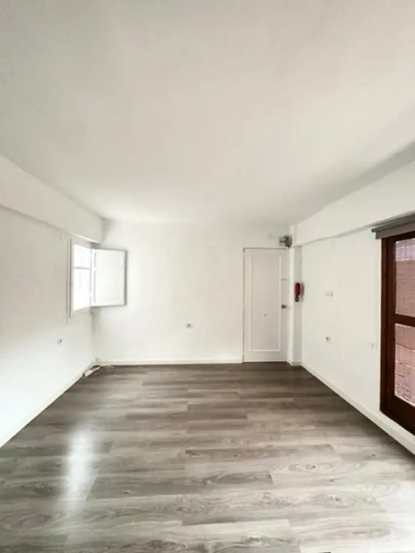 Flat for sale in Carrer de l'Actor Llorens, 15, Albors Flat for sale in Valencia with Air Conditioner, Parquet flooring and Terrace