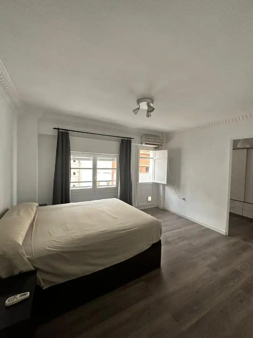 Flat for sale in Carrer de l'Actor Llorens, 15, Albors Bedroom of Flat for sale in Valencia with Air Conditioner, Parquet flooring and Terrace