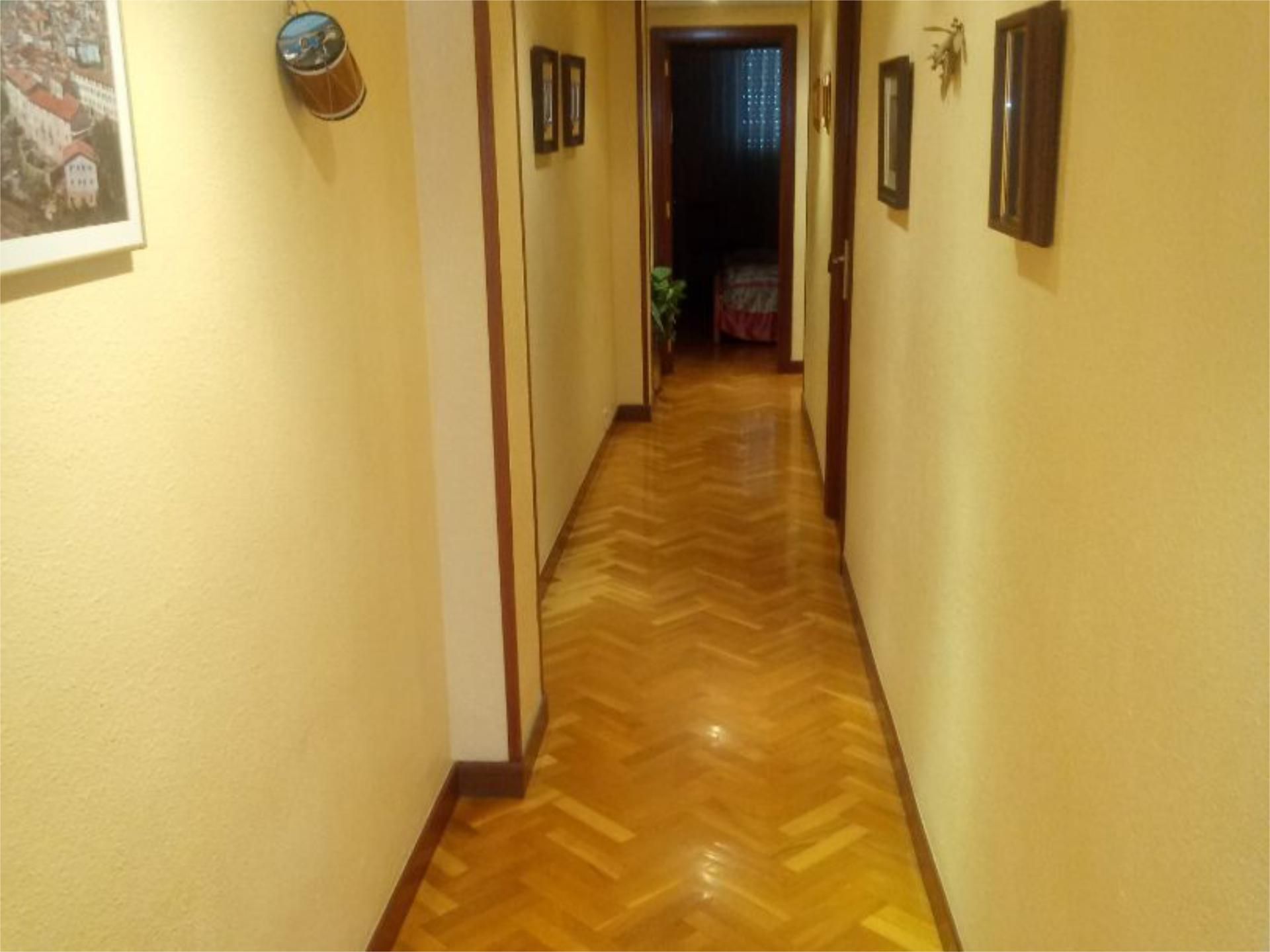 Piso de alquiler en  Logroño con Calefacción, Parquet y Balcón