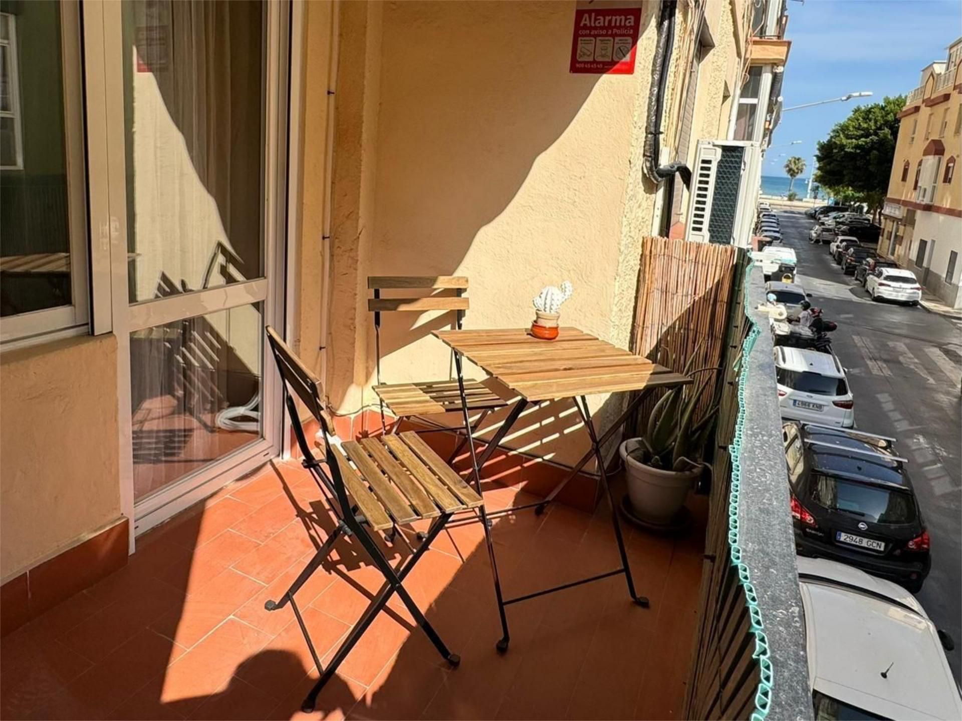 Pis de lloguer a Calle Mendoza, 20, Parque Ayala - Jardín de la Abadía - Huelín
