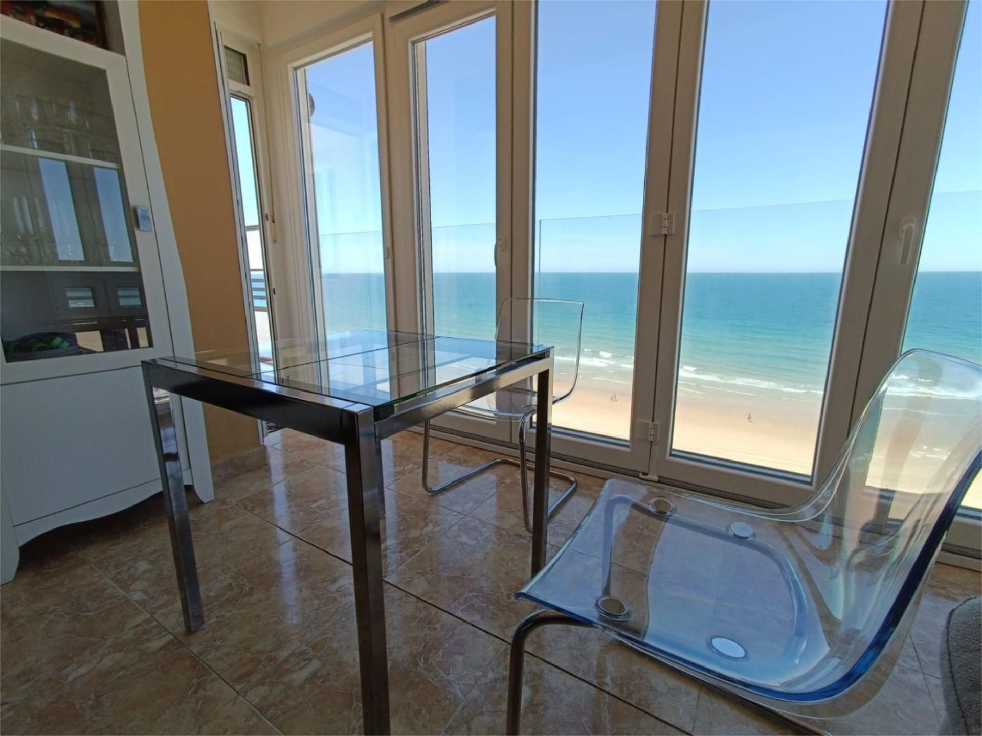 Dining room of Flat to rent in  Cádiz Capital  with Air Conditioner, Heating and Terrace