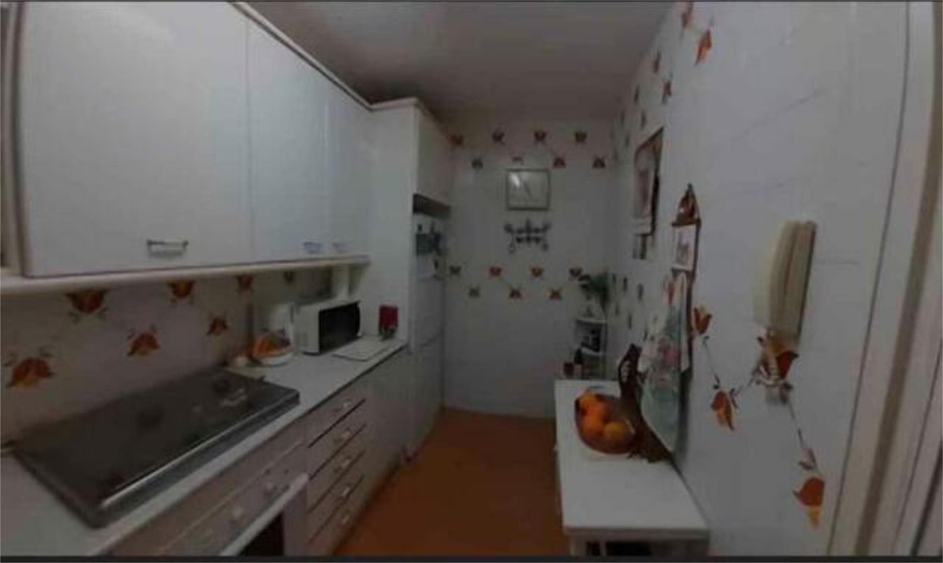 Kitchen of Flat for sale in  Sevilla Capital  with Heating, Terrace and Storage room