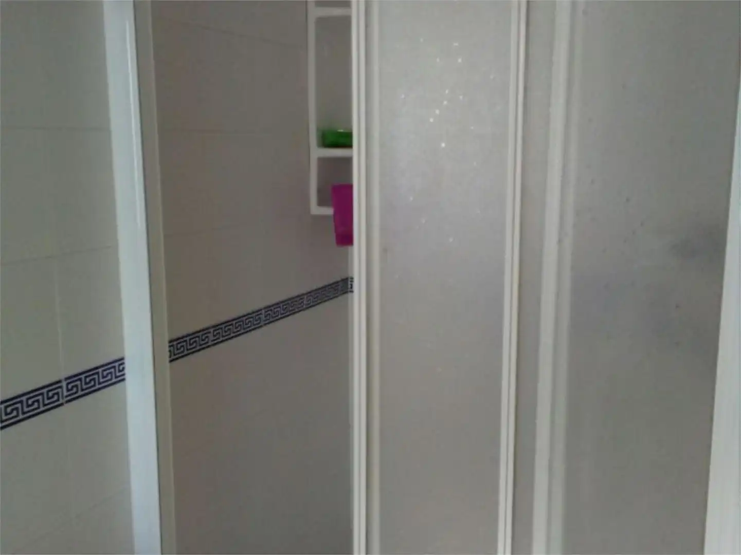 Apartamento de alquiler en Calle Fernando Colón, 18, Casco Histórico - Ribera - San Basilio Baño de Apartamento de alquiler en Córdoba con Aire acondicionado, Calefacción y Amueblado