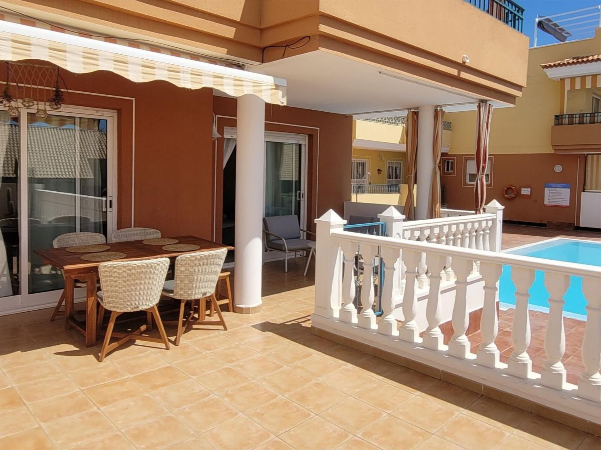 Terrasse von Wohnungen miete in Adeje mit Privatgarten, Terrasse und Schwimmbad