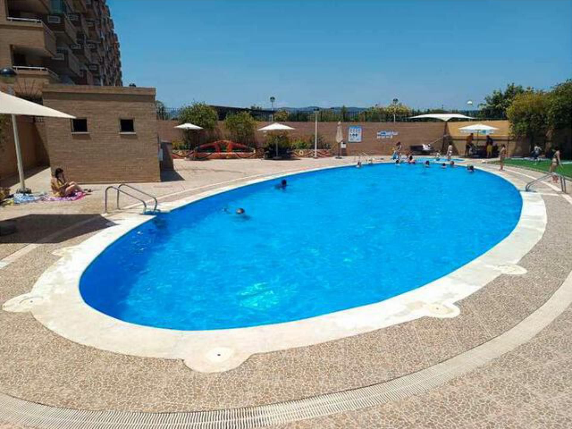 Swimming pool of Apartment to rent in Oropesa del Mar / Orpesa  with Heating, Private garden and Terrace