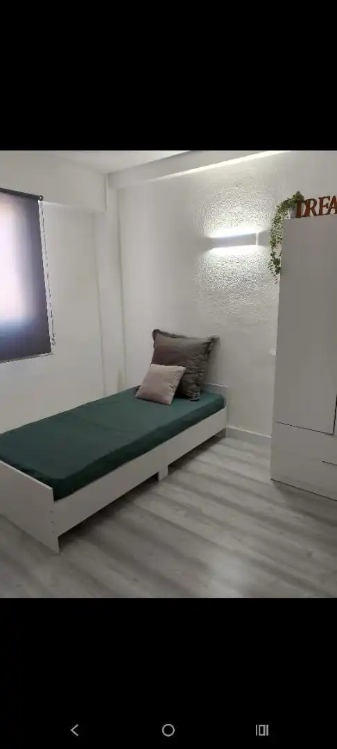 Habitación en Carrer de Juan Ramon Jiménez, 3, Silla Habitación de Piso para compartir en Silla con Parquet, Amueblado y Horno