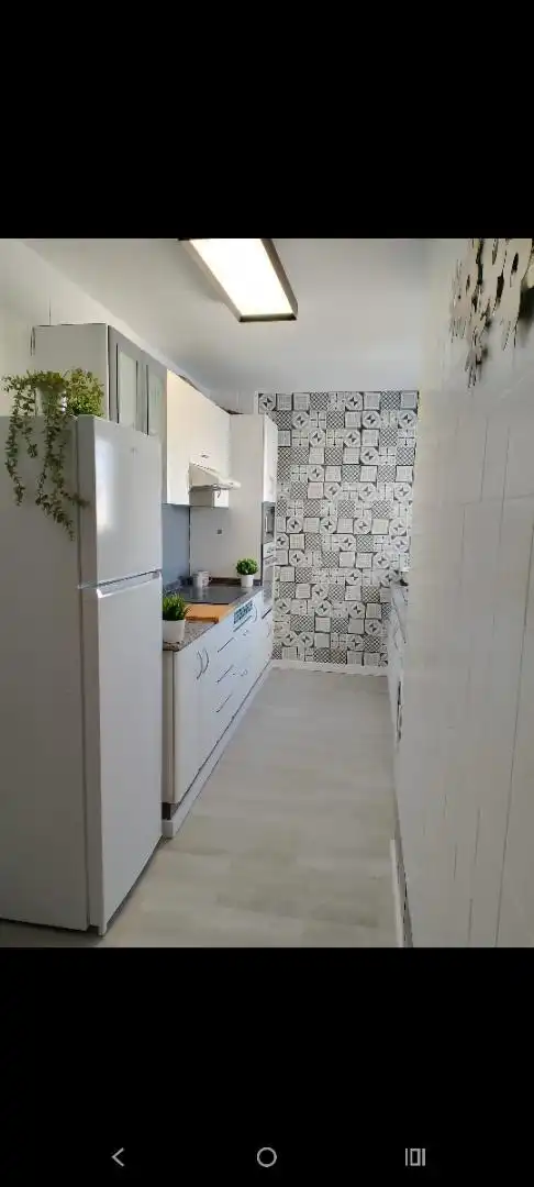 Habitación en Carrer de Juan Ramon Jiménez, 3, Silla Cocina de Piso para compartir en Silla con Parquet, Amueblado y Horno