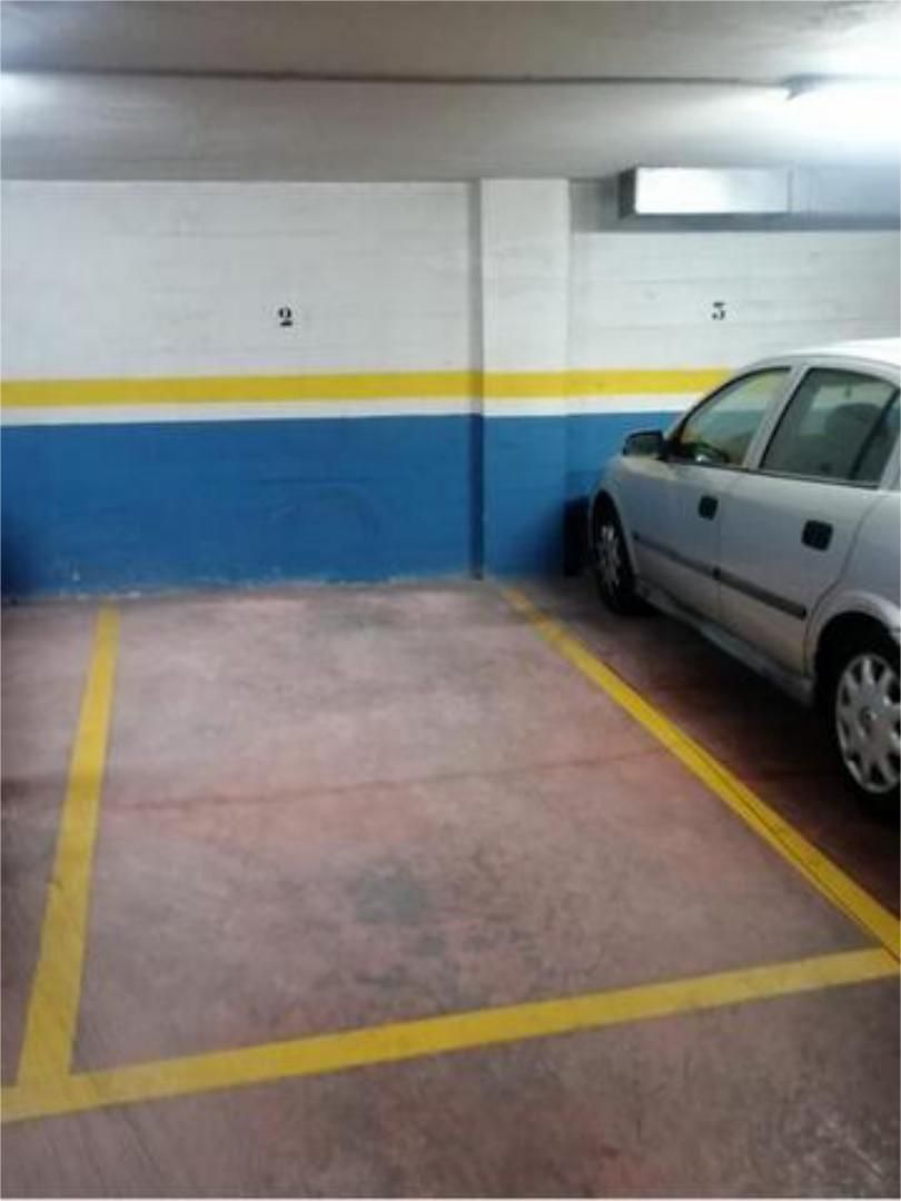 Parking of Garage to rent in Pontevedra Capital 