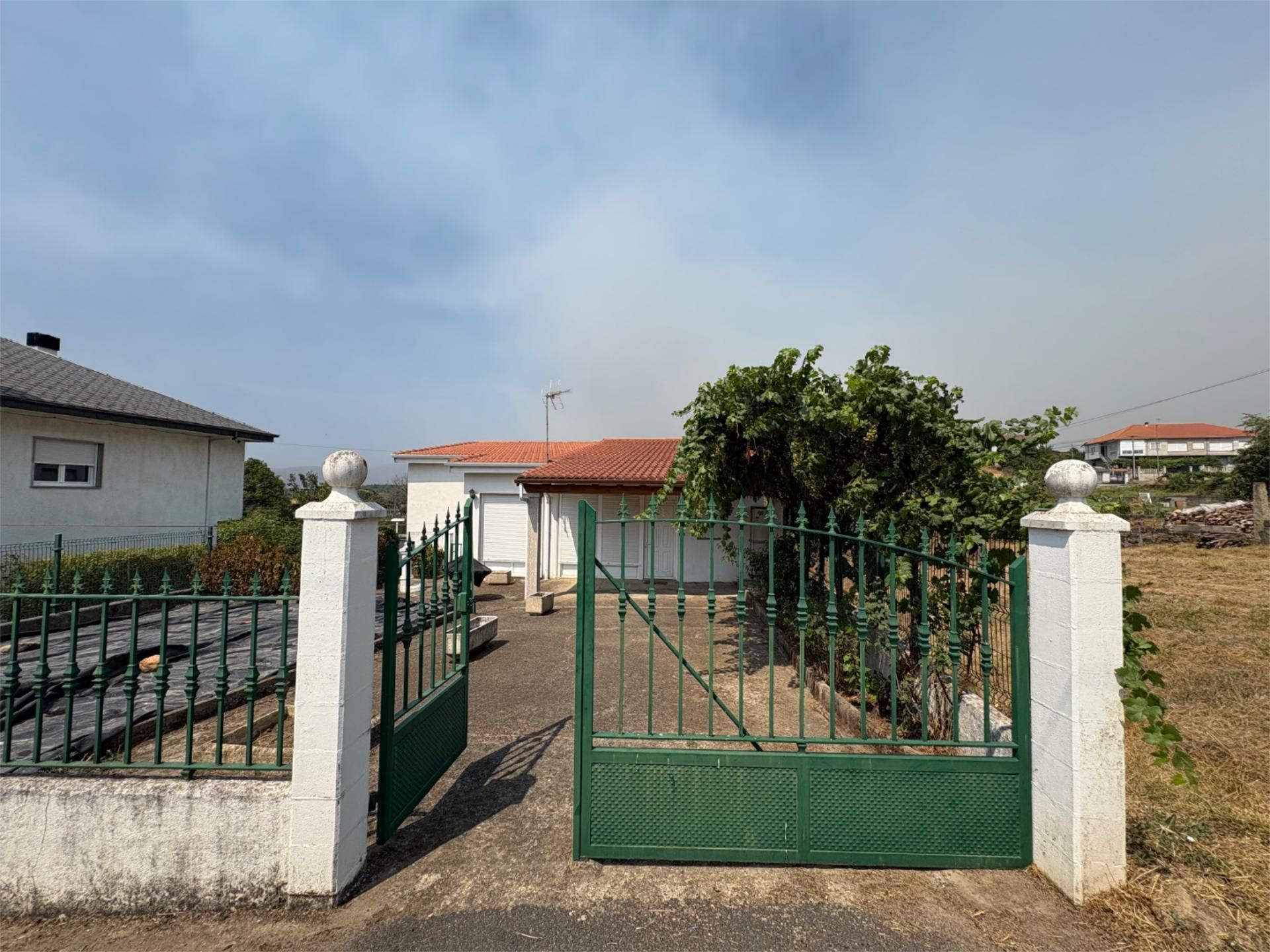 Vista exterior de Casa o xalet en venda en Verín