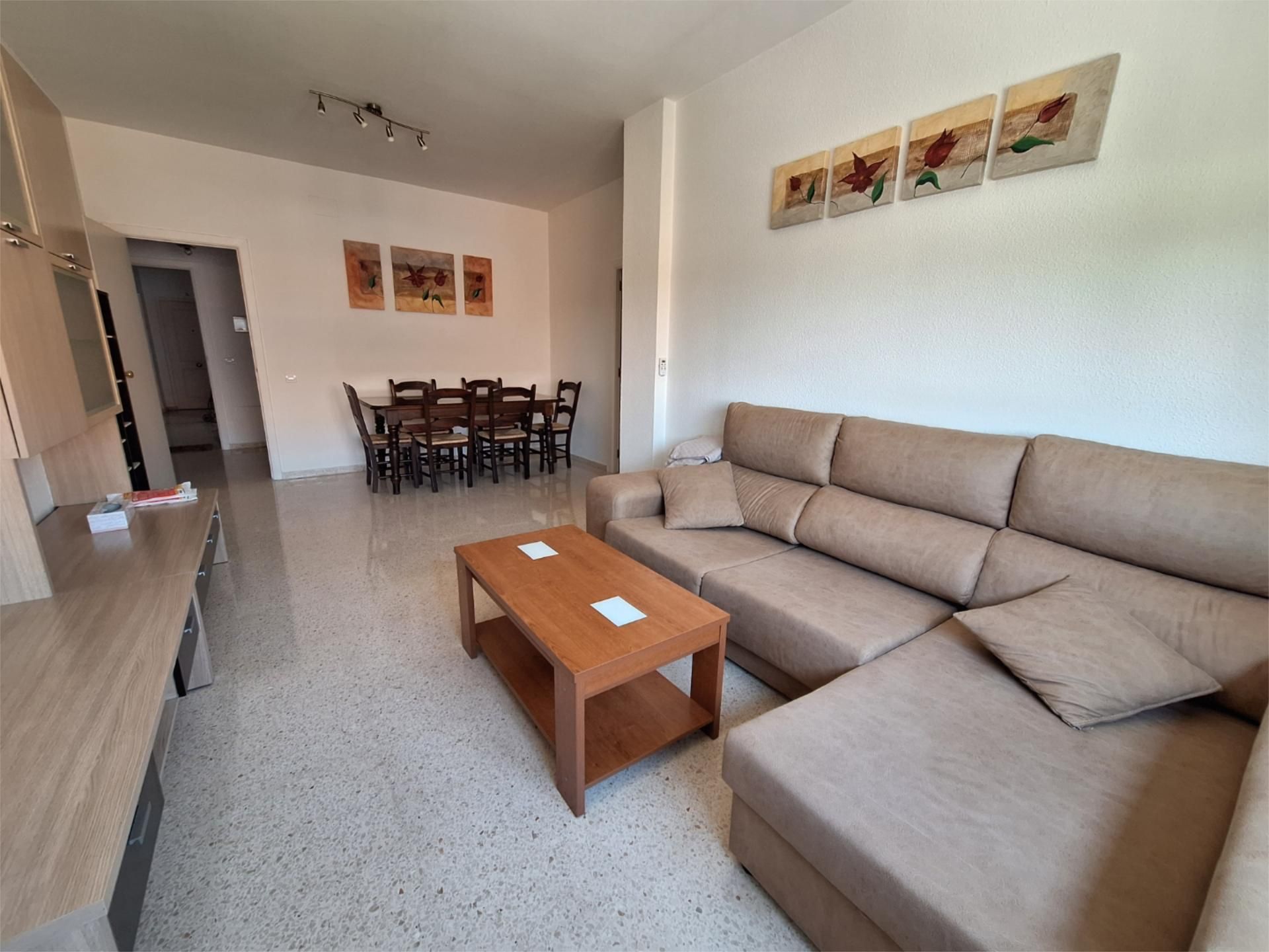 Living room of Flat to rent in Mairena del Aljarafe  with Air Conditioner, Oven and Washing machine