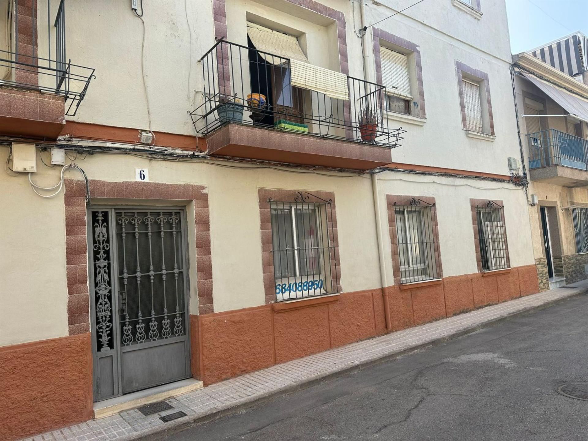 Vista exterior de Planta baja en venta en Linares con Balcón
