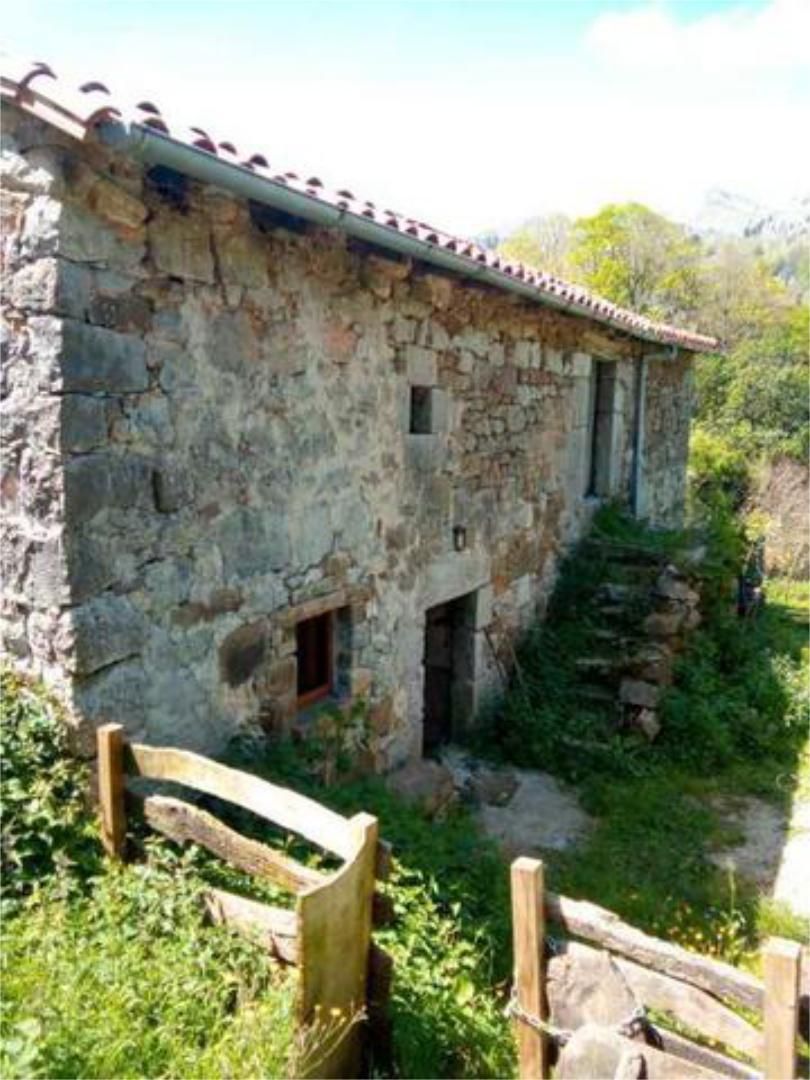Vista exterior de Casa o xalet en venda en Miera amb Terrassa