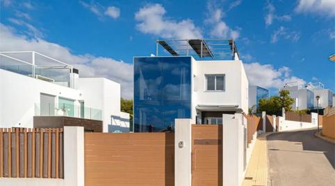 Foto 3 de Casa o xalet en venda a Calle Cádiz, 3, Balcón de Finestrat - Terra Marina, Alicante