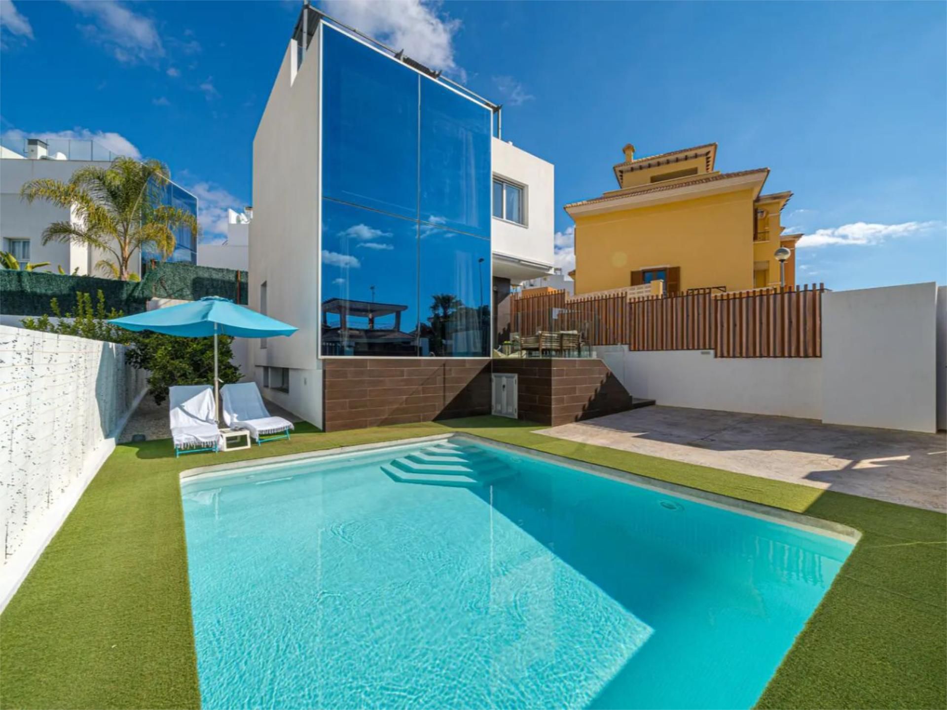 Swimming pool of House or chalet for sale in Finestrat  with Air Conditioner, Terrace and Swimming Pool