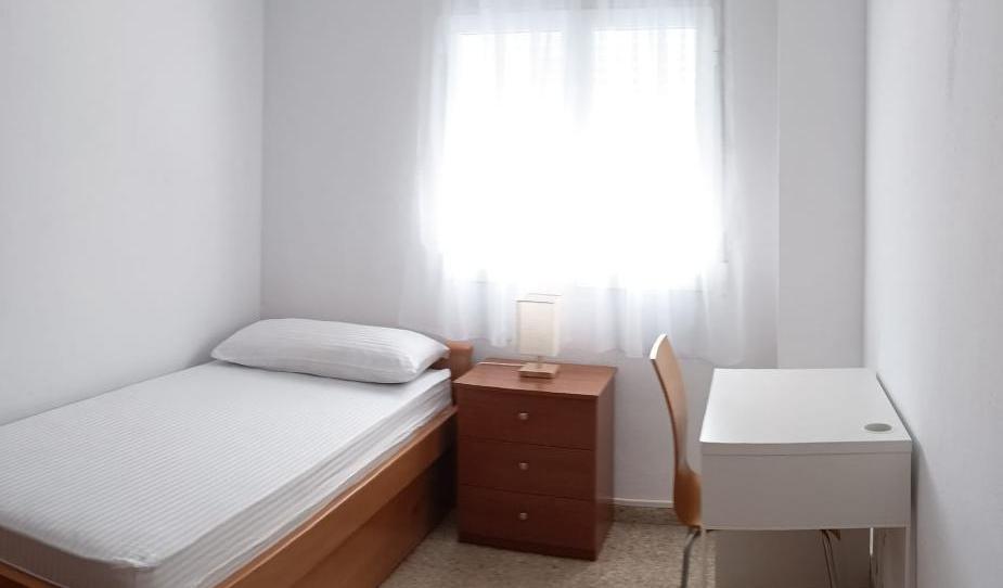 Photo 1 of Flat to share in Calle Huesca, 4, Pla de Bon Repós, Alicante