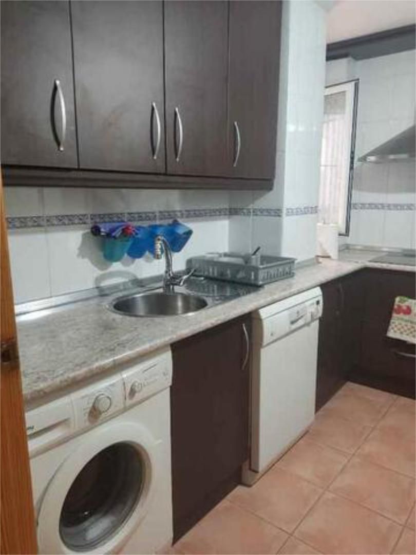 Cocina de Piso de alquiler en Garrucha con Jardín privado, Terraza y Piscina