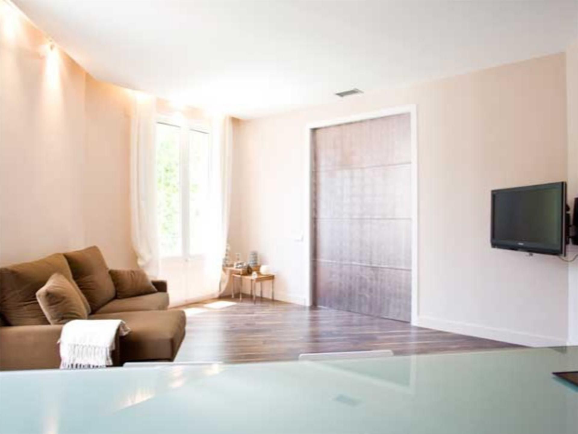 Flat to rent in  Barcelona Capital  with Air Conditioner, Terrace and Balcony