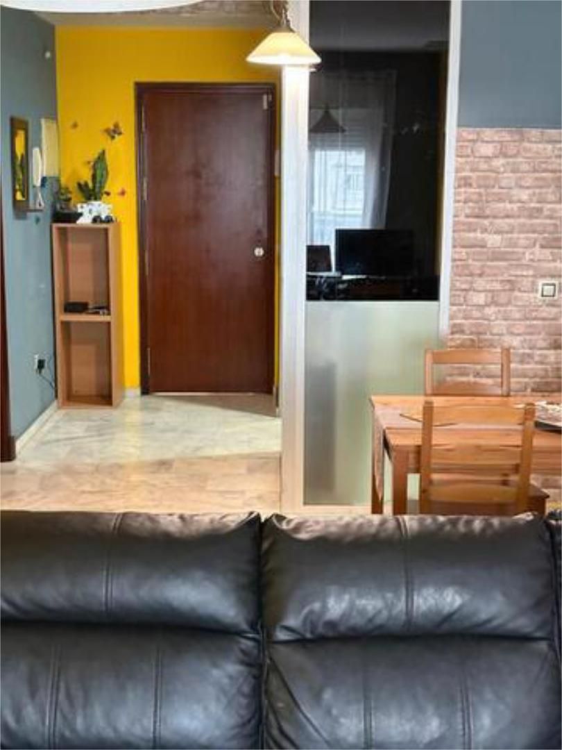 Piso en venta en La Banda - Campo de Fútbol Piso en venta en Chiclana de la Frontera con Trastero y Amueblado