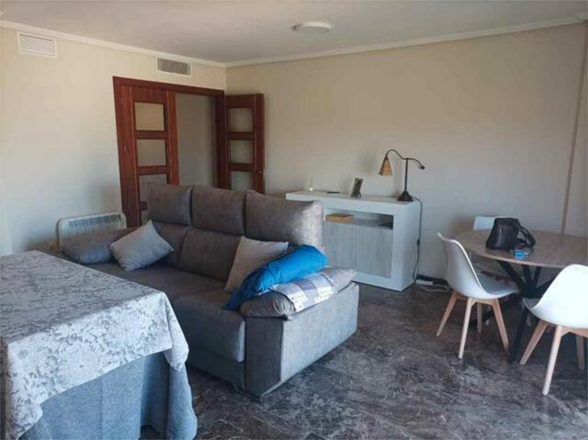Sala de estar de Piso de alquiler en Mancha Real con Calefacción y Amueblado