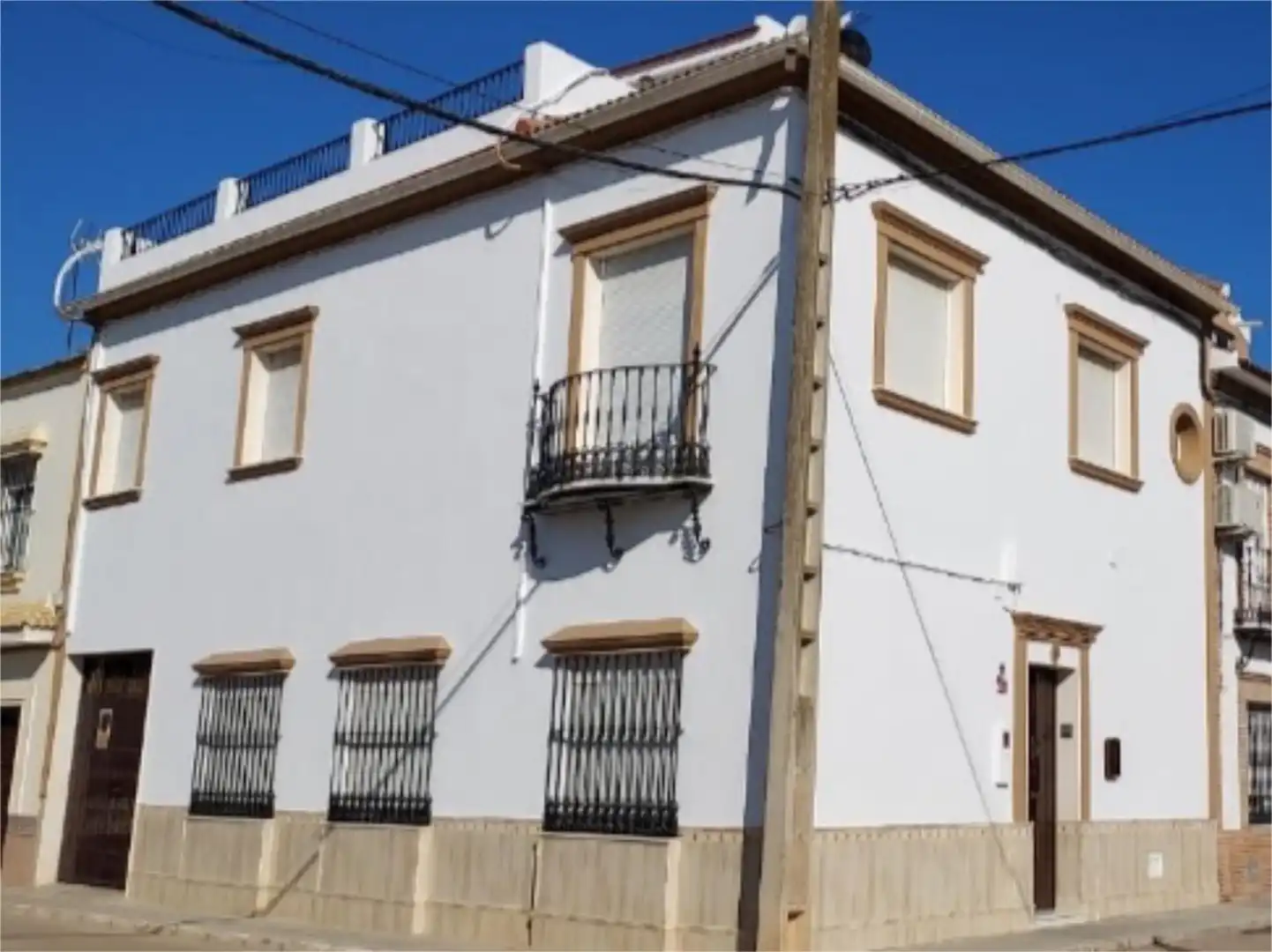 Vista exterior de Casa adosada en venta en La Luisiana con Aire acondicionado y Balcón