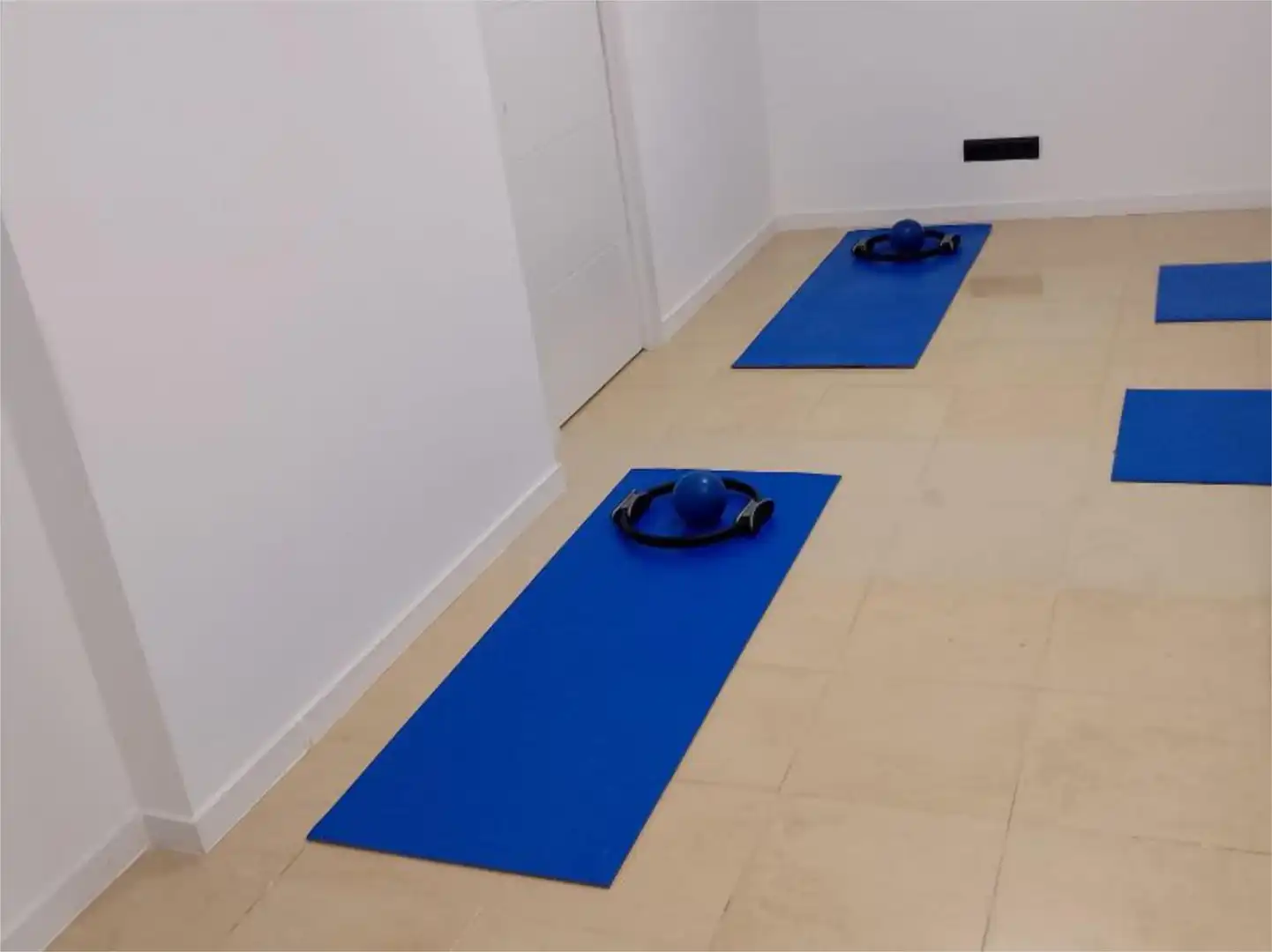 Commercial properties for rent in Madrid  with Air Conditioner, Heating and Furnished