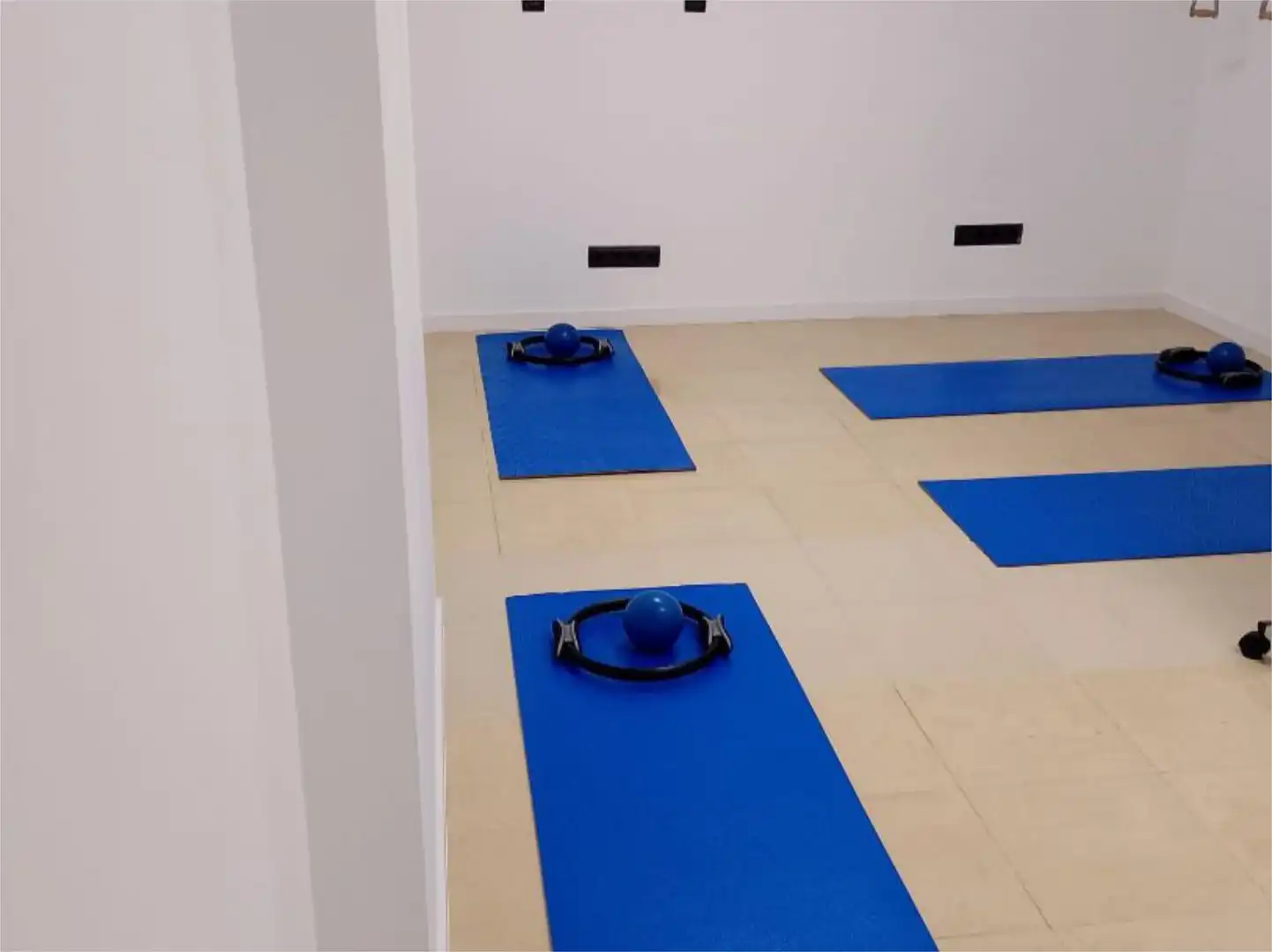 Commercial properties for rent in Madrid  with Air Conditioner, Heating and Furnished