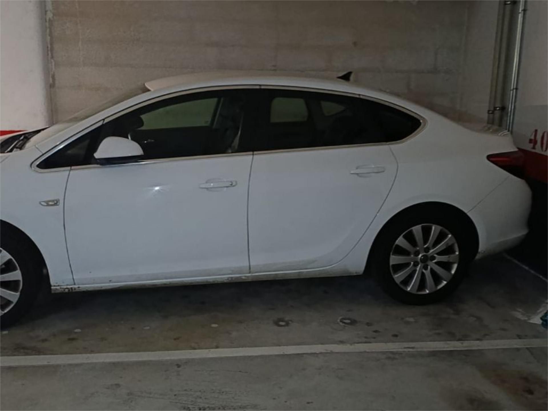 Parking of Garage to rent in  Pamplona / Iruña