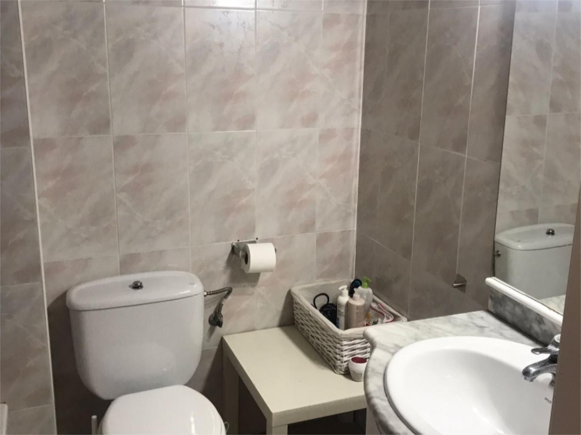 Bathroom of Flat to rent in Calonge i Sant Antoni  with Balcony