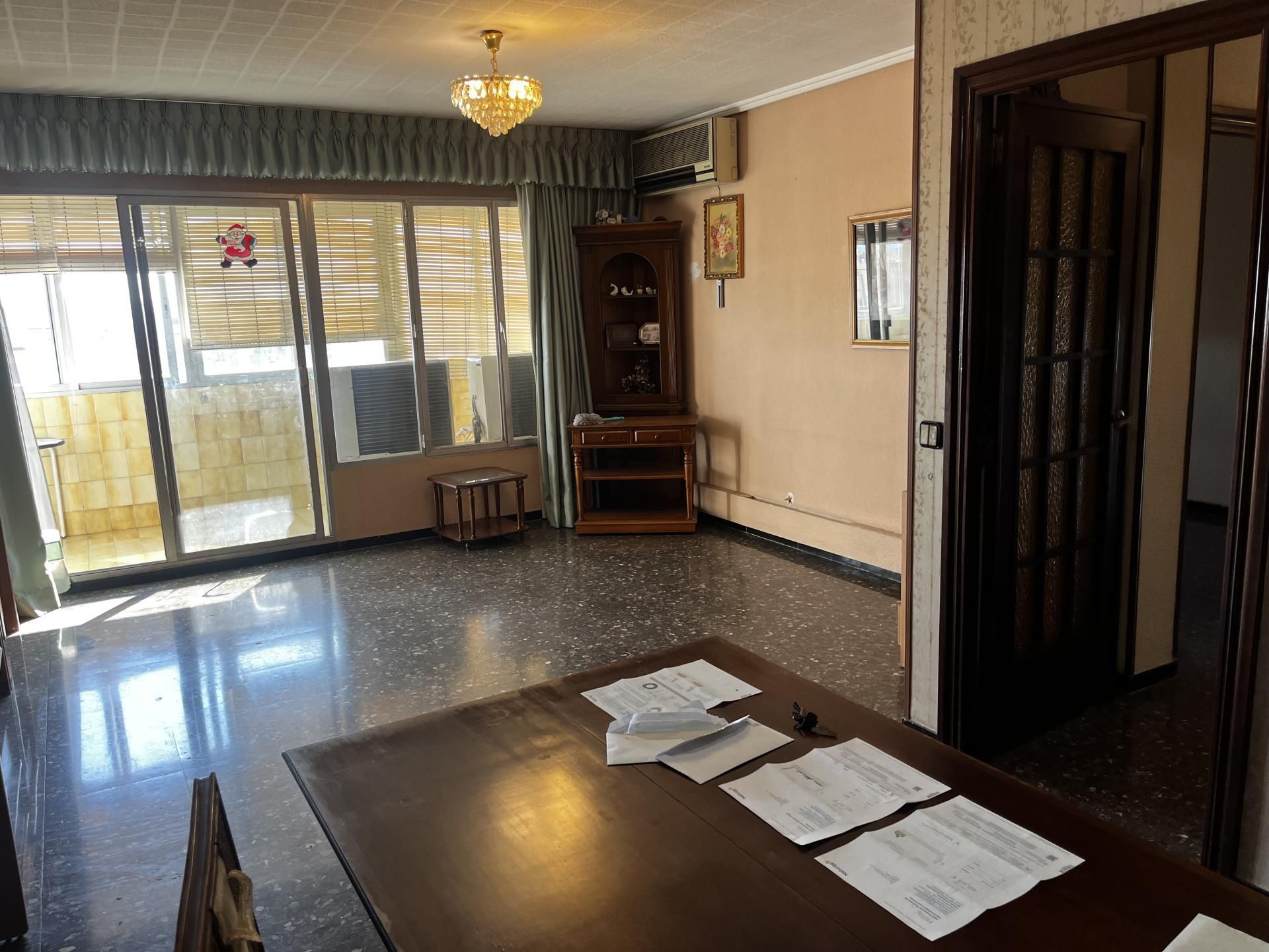 Flat for sale in  Valencia Capital  with Terrace
