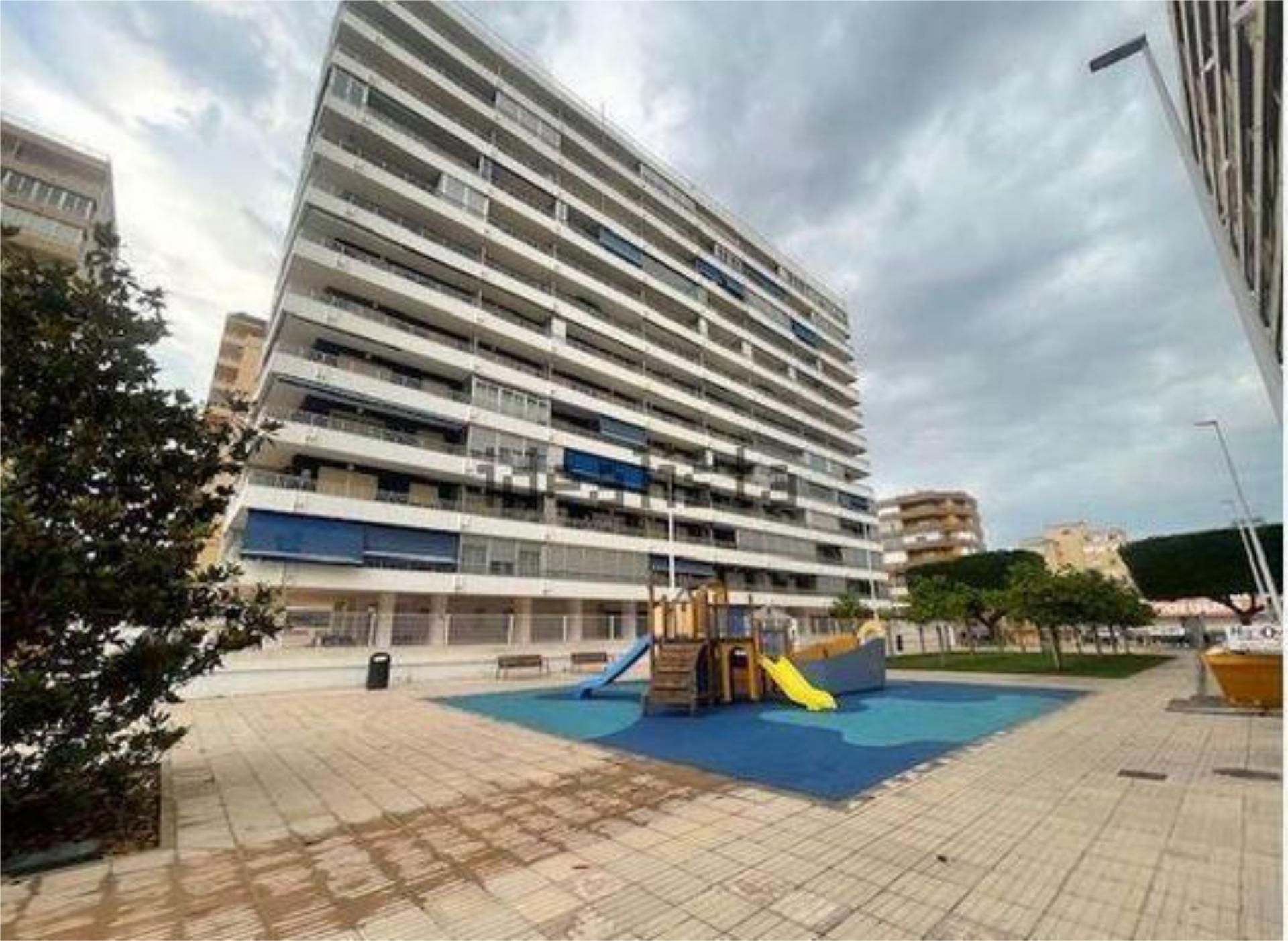 Vista exterior de Pis de lloguer en Cullera amb Terrassa i Moblat