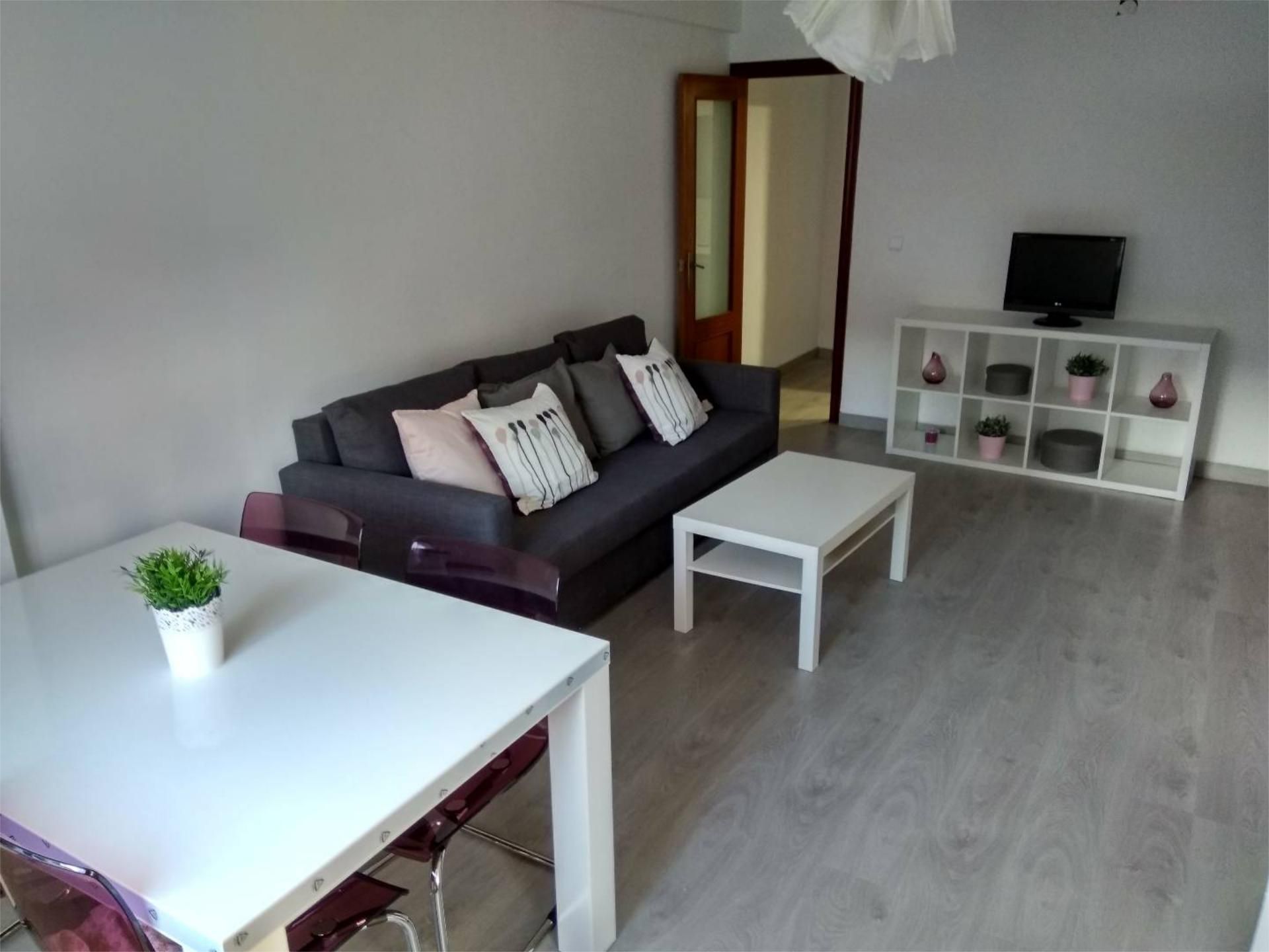 Sala d'estar de Pis de lloguer en  Valencia Capital amb Aire condicionat i Balcó