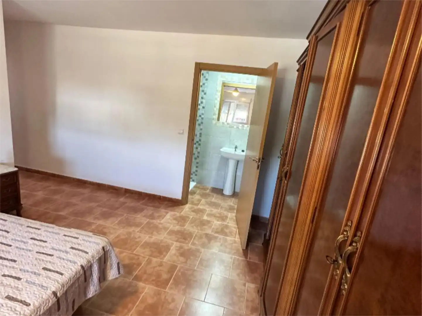 Habitació a Camino de la Fuente de los Panaderos, 5, Puente Jontoya - Puente de la Sierra - El Arroyo Dormitori de Casa o xalet per a compartir en Jaén amb Calefacció, Jardí privat i Terrassa