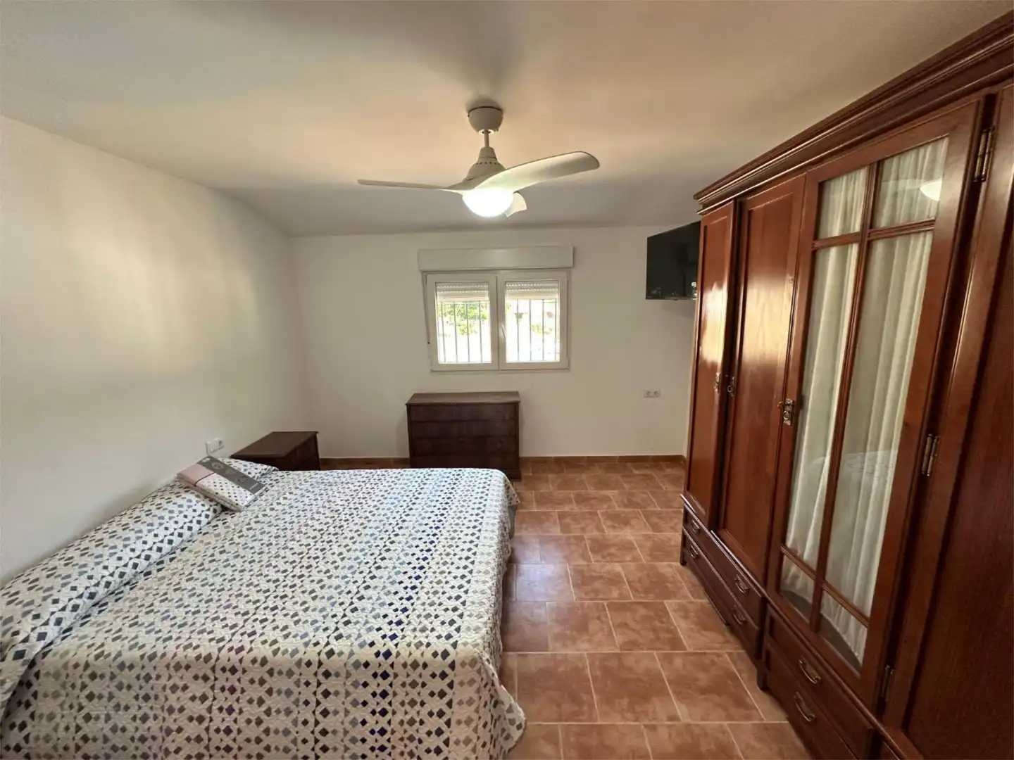 Habitació a Camino de la Fuente de los Panaderos, 5, Puente Jontoya - Puente de la Sierra - El Arroyo Dormitori de Casa o xalet per a compartir en Jaén amb Calefacció, Jardí privat i Terrassa