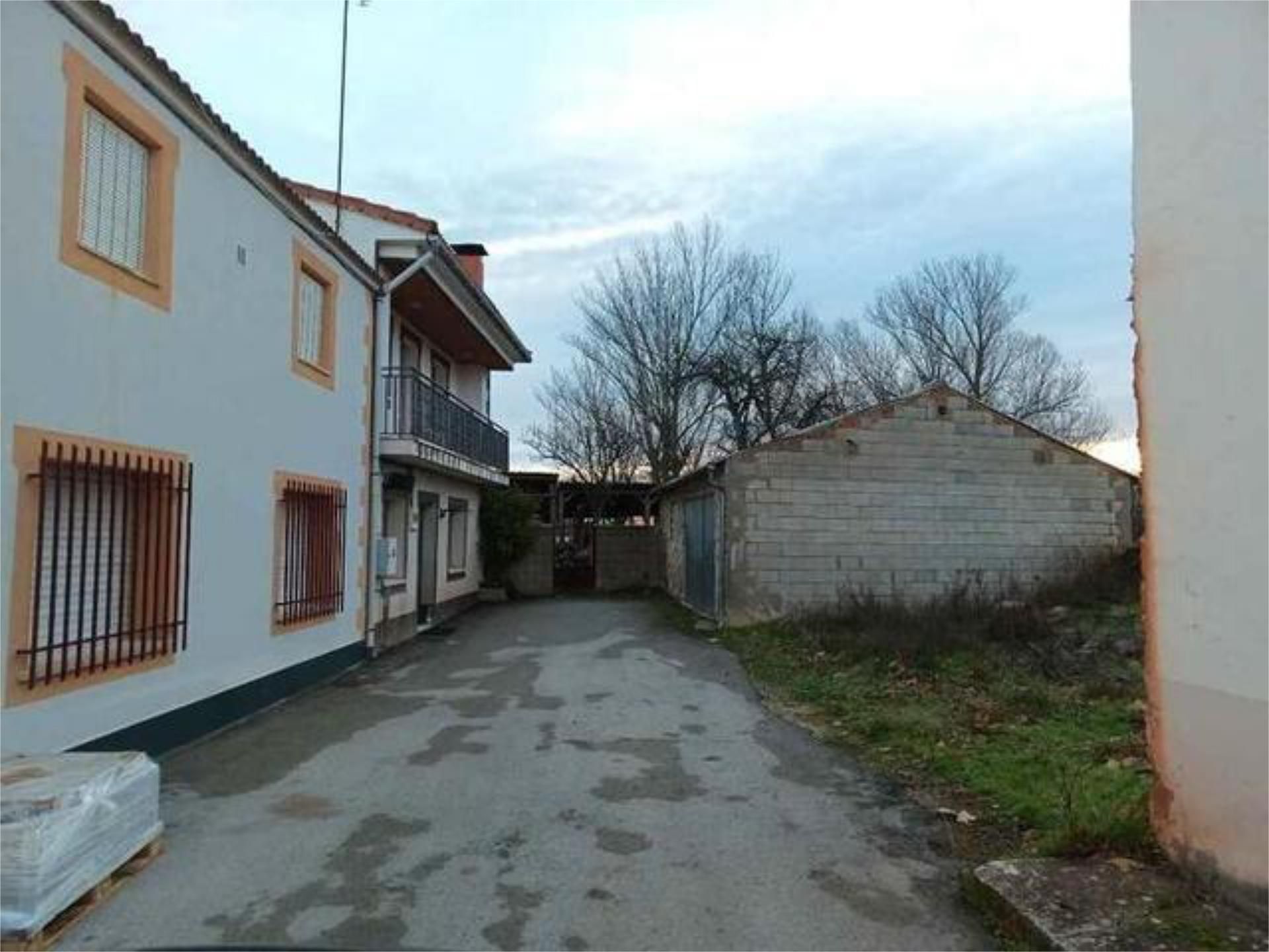 Vista exterior de Casa o chalet en venta en Hijes