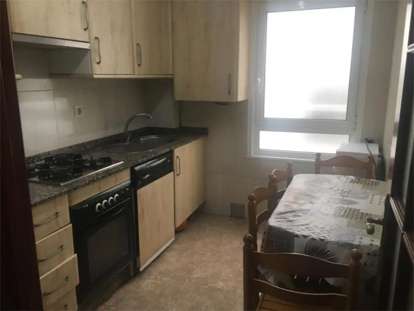 Cuina de Pis de lloguer en A Coruña Capital  amb Moblat i Balcó