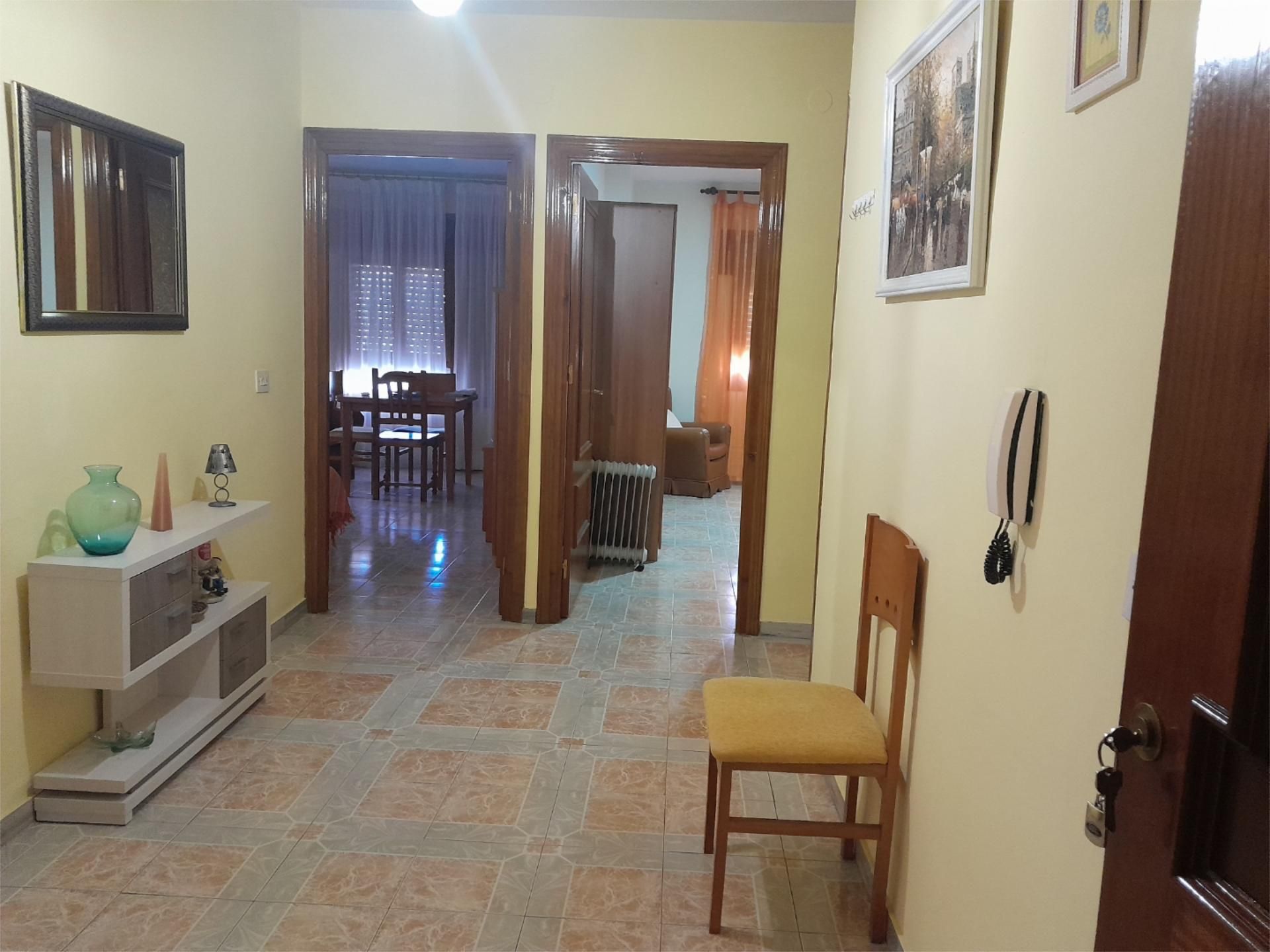 Flat to rent in Baza  with Air Conditioner, Terrace and Furnished