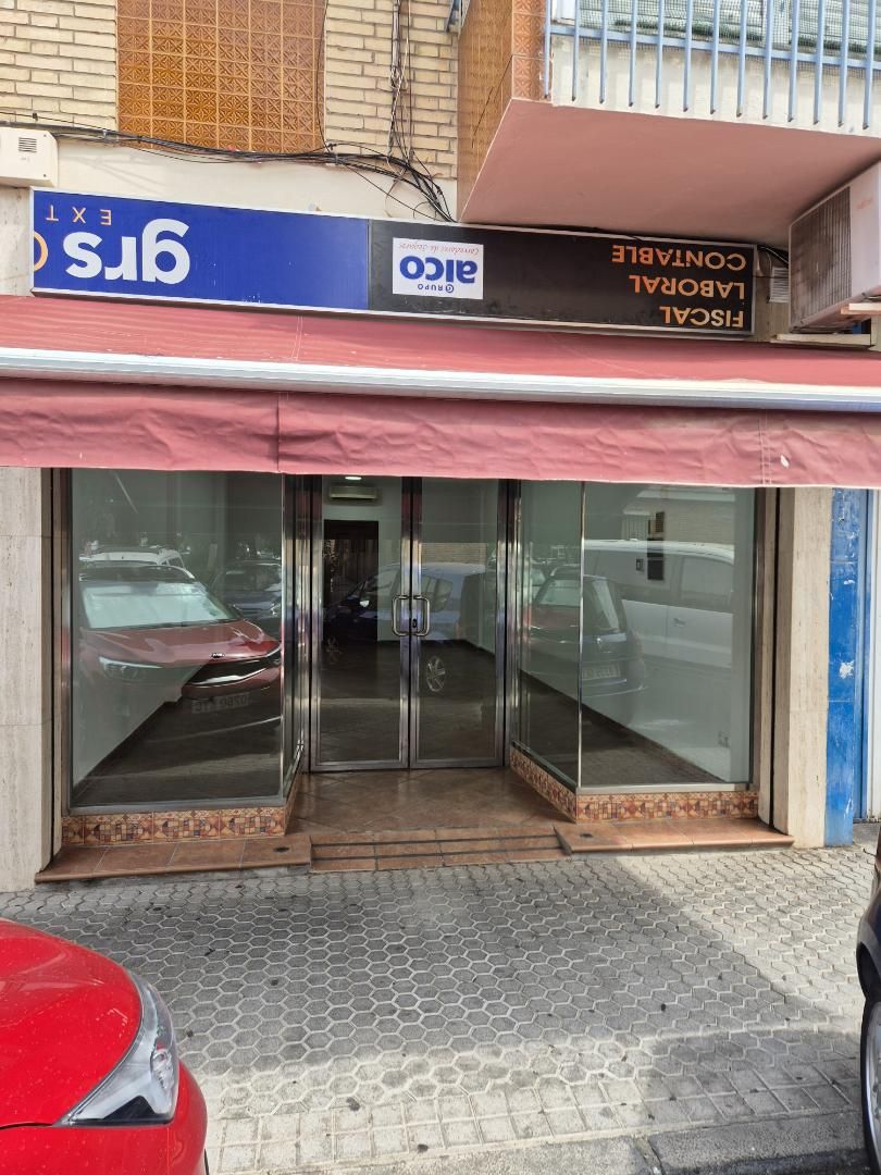 Premises for sale in  Sevilla Capital  with Air Conditioner and Heating