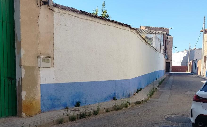 Foto 1 de Terreny en venda a Calle Rosa del Azafrán, 5, Consuegra, Toledo