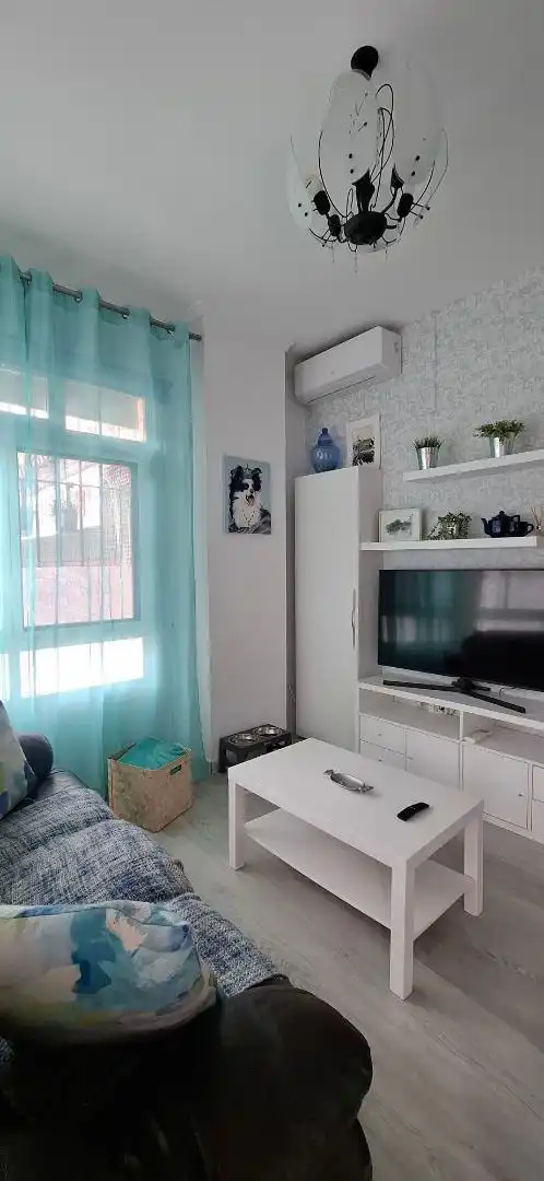 Planta baja en venta en Calle Serenata, 11, Los Jardines de Marbella - La Ermita Habitación de Planta baja en venta en Marbella con Aire acondicionado